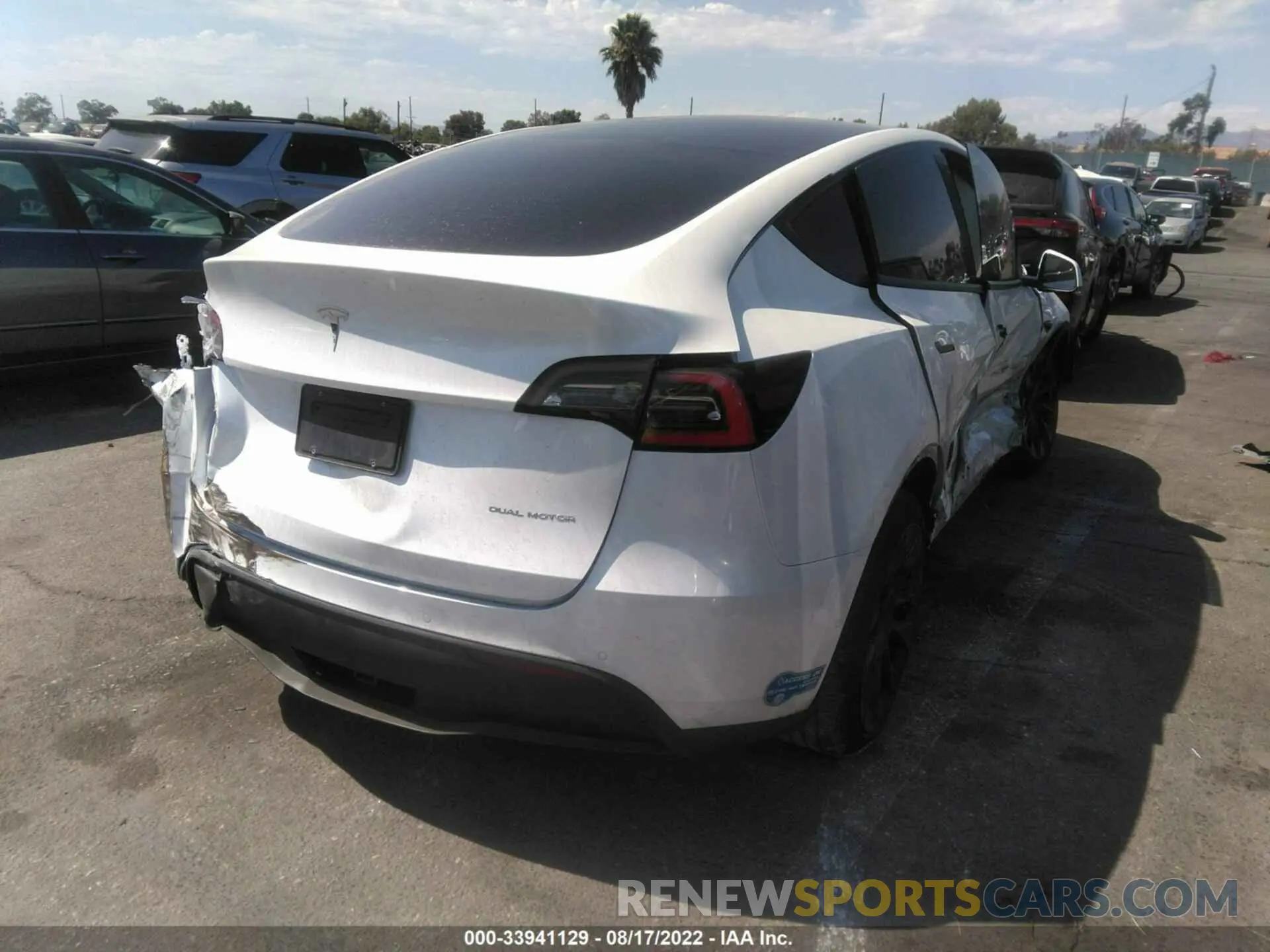 4 fotografías del automóvil dañado 5YJYGDEE2MF061352 TESLA MODEL Y 2021