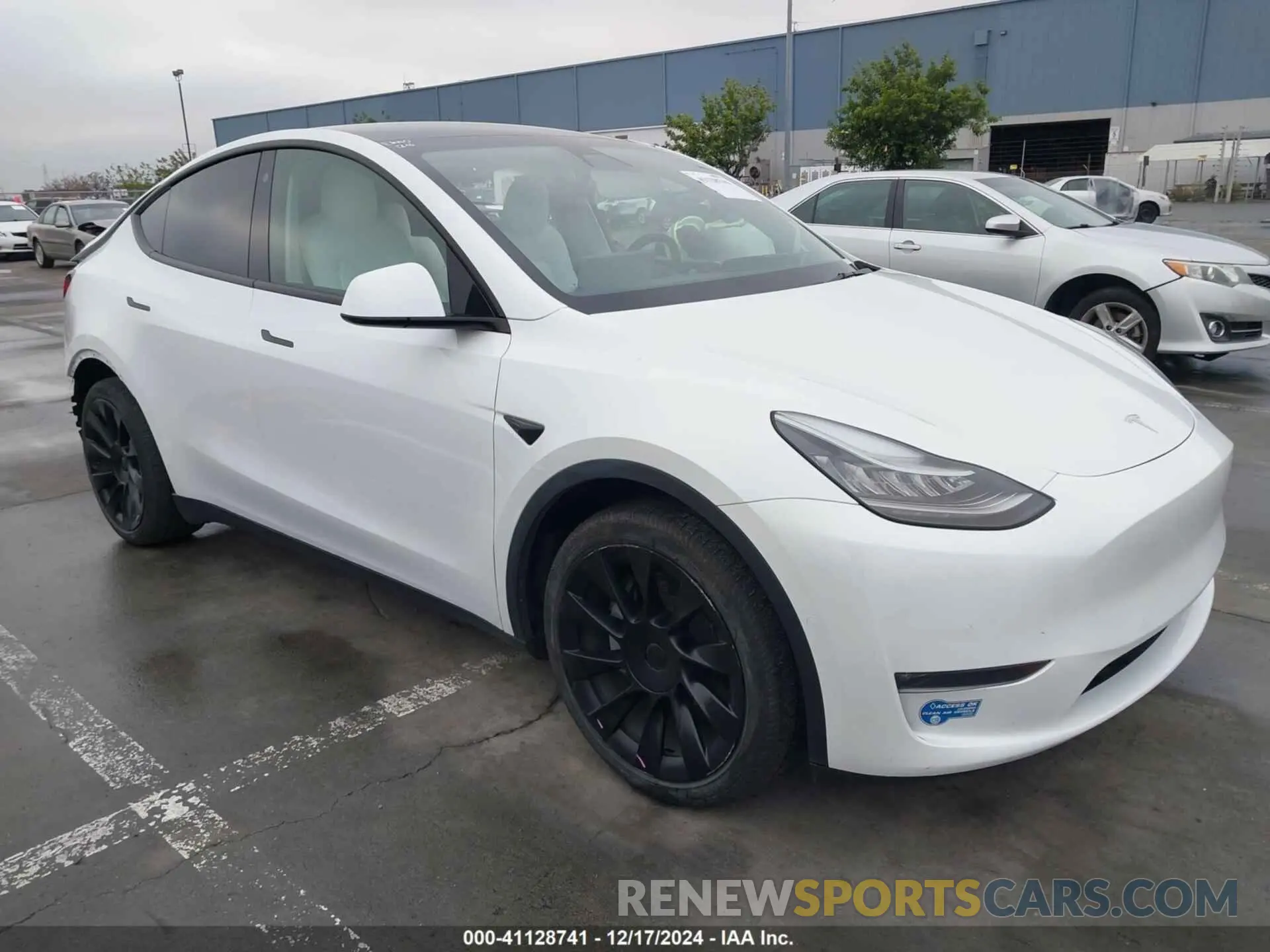 1 fotografías del automóvil dañado 5YJYGDEE2MF095744 TESLA MODEL Y 2021