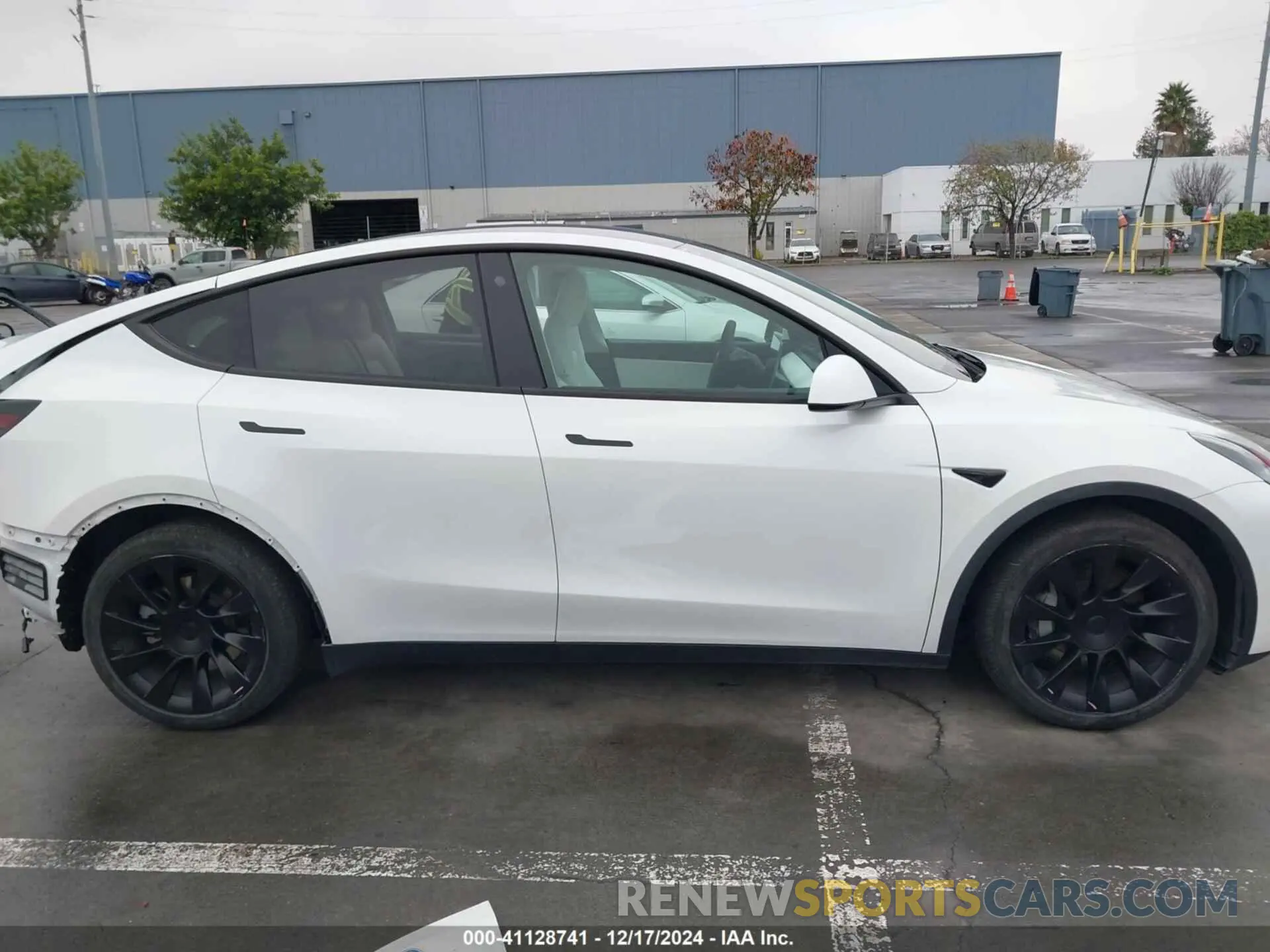 14 fotografías del automóvil dañado 5YJYGDEE2MF095744 TESLA MODEL Y 2021