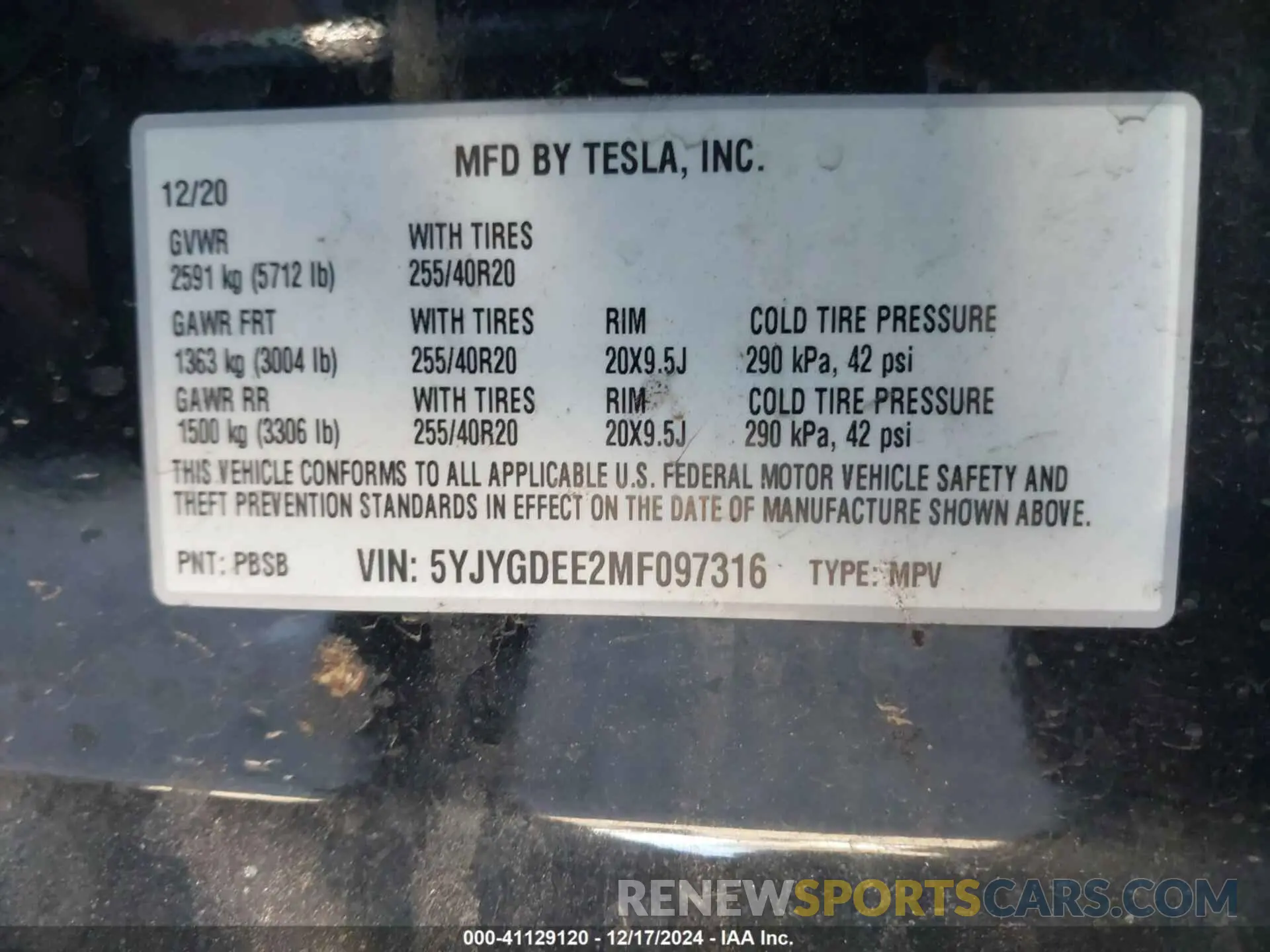 9 fotografías del automóvil dañado 5YJYGDEE2MF097316 TESLA MODEL Y 2021