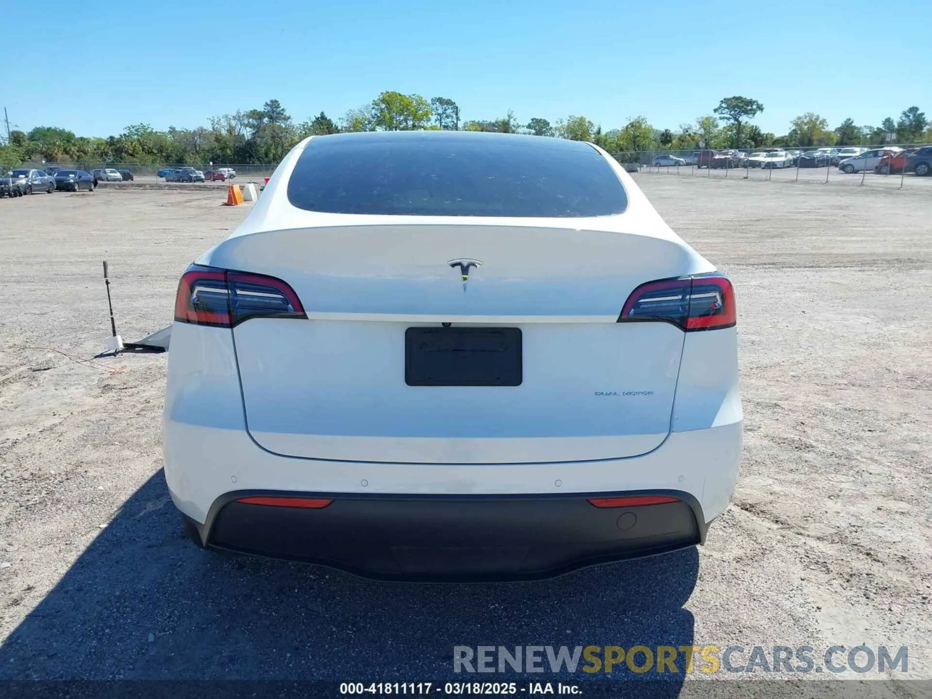 15 fotografías del automóvil dañado 5YJYGDEE2MF120772 TESLA MODEL Y 2021