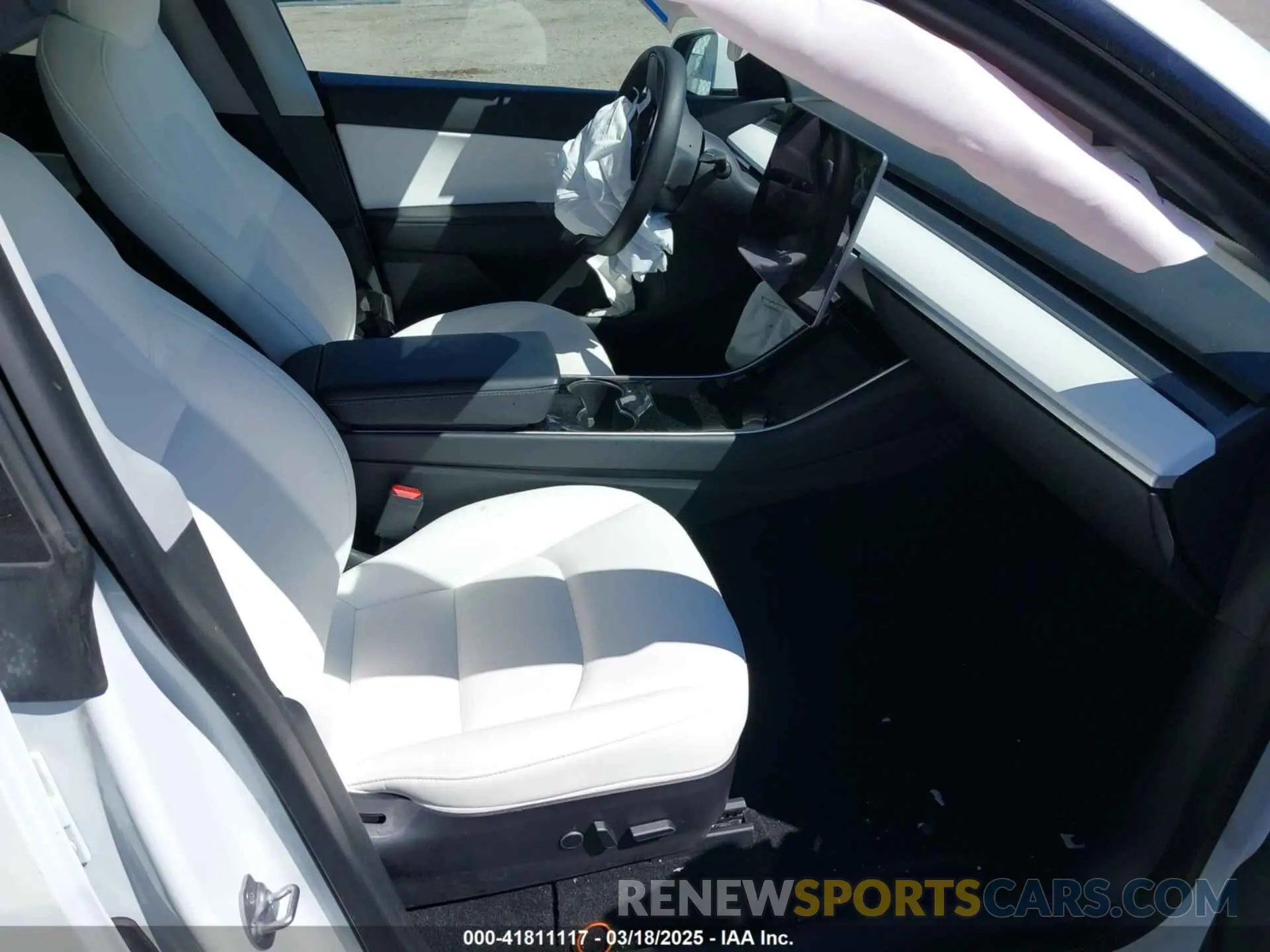 5 fotografías del automóvil dañado 5YJYGDEE2MF120772 TESLA MODEL Y 2021