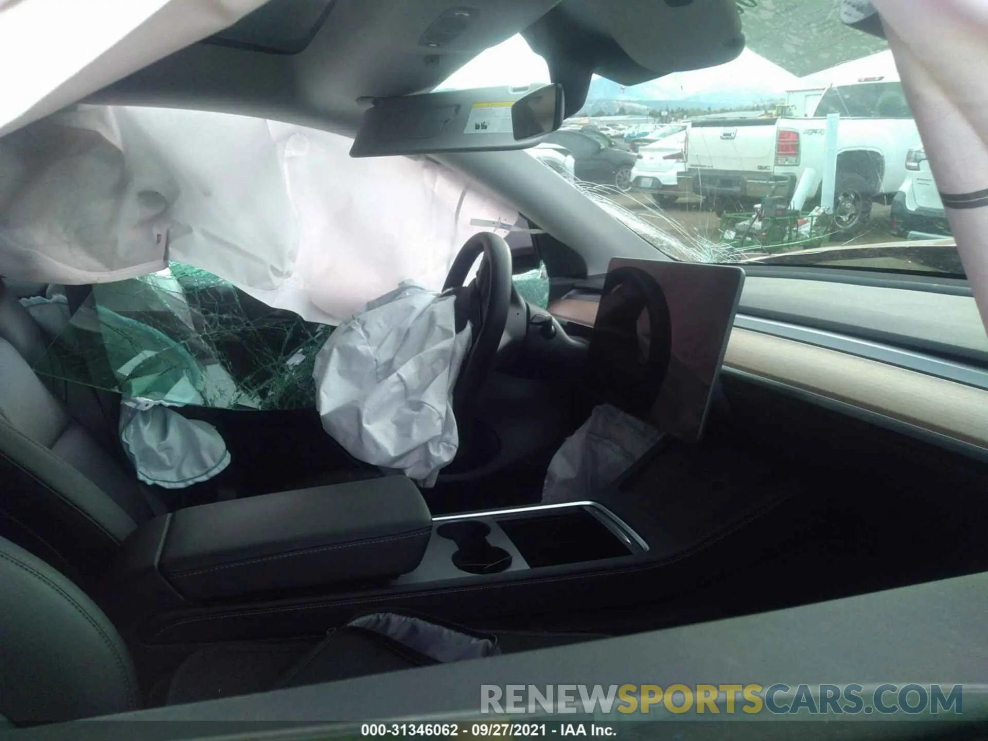 5 fotografías del automóvil dañado 5YJYGDEE2MF124837 TESLA MODEL Y 2021