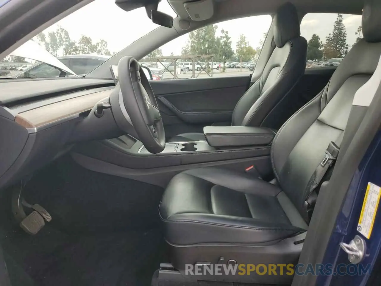 7 fotografías del automóvil dañado 5YJYGDEE2MF207913 TESLA MODEL Y 2021