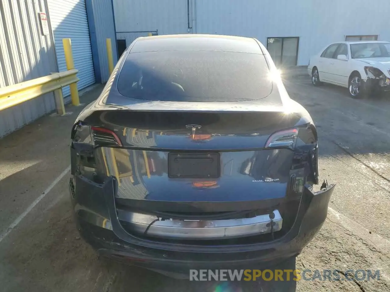 6 fotografías del automóvil dañado 5YJYGDEE2MF217017 TESLA MODEL Y 2021