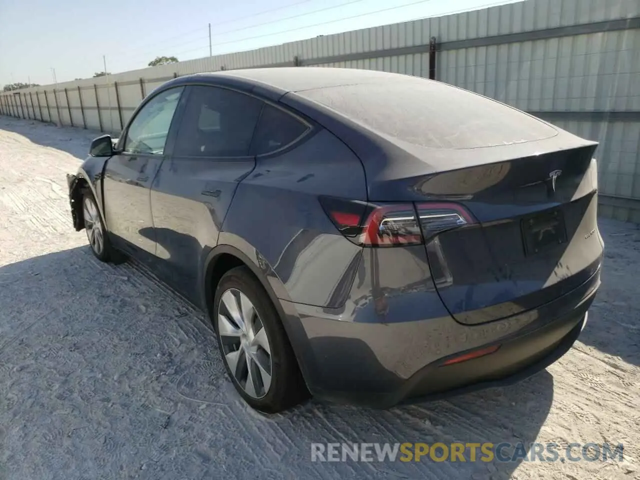 3 fotografías del automóvil dañado 5YJYGDEE2MF262409 TESLA MODEL Y 2021