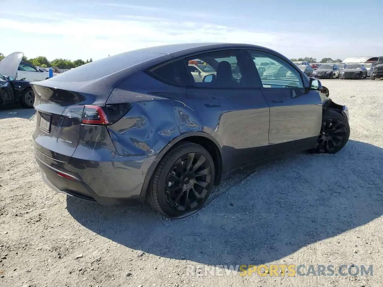 3 fotografías del automóvil dañado 5YJYGDEE2MF296446 TESLA MODEL Y 2021