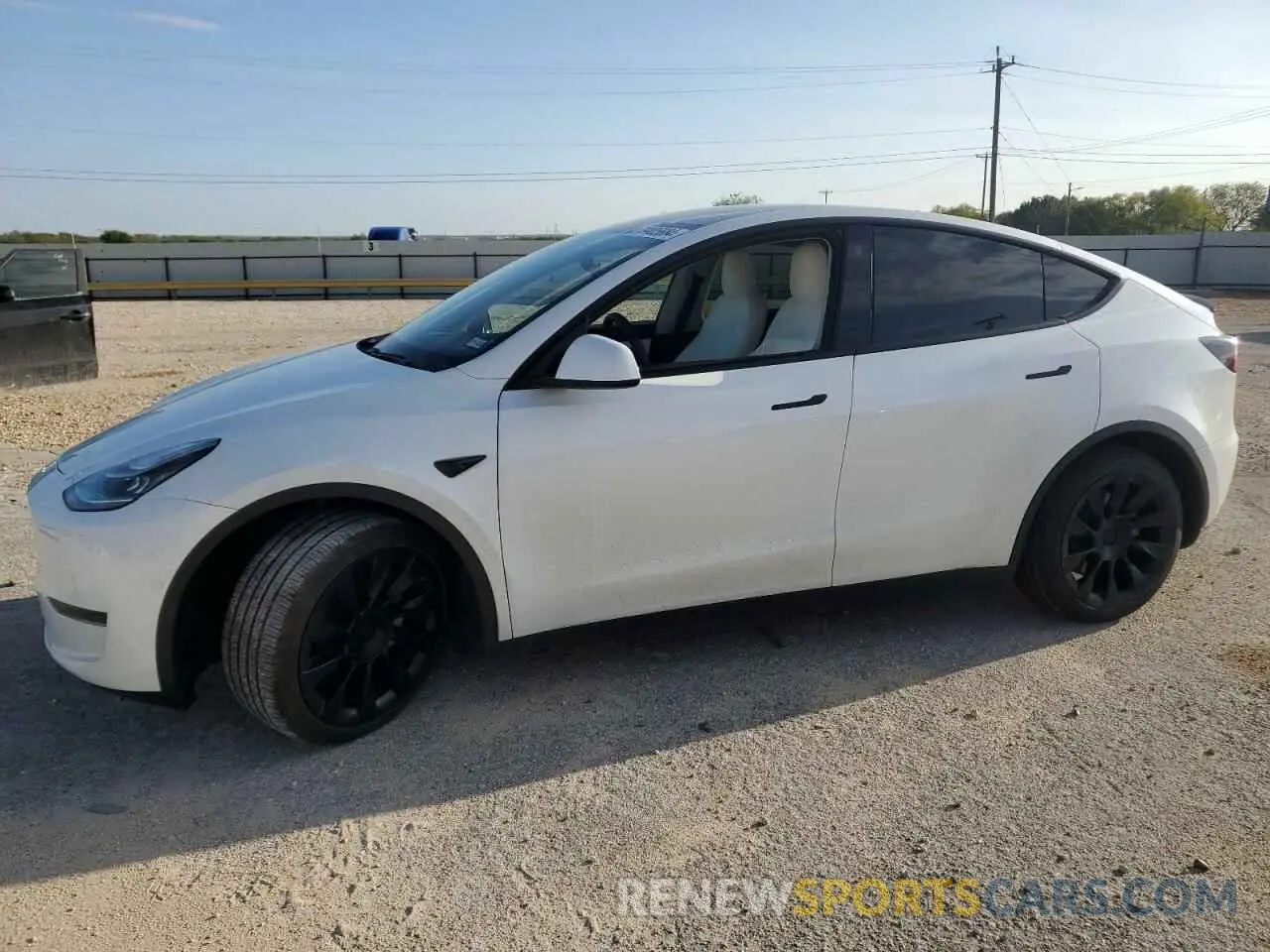 1 fotografías del automóvil dañado 5YJYGDEE3MF081044 TESLA MODEL Y 2021
