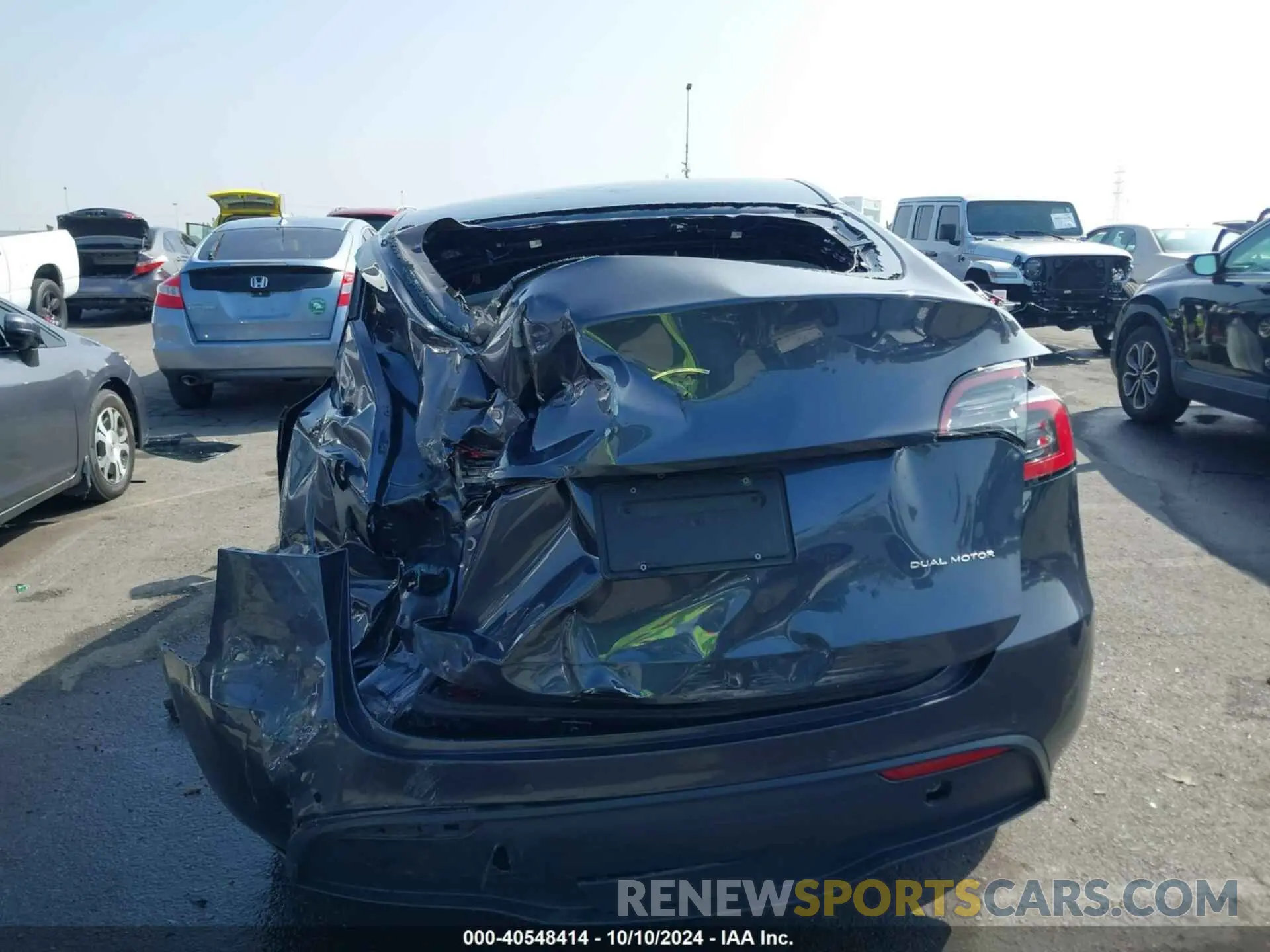 16 fotografías del automóvil dañado 5YJYGDEE3MF098040 TESLA MODEL Y 2021