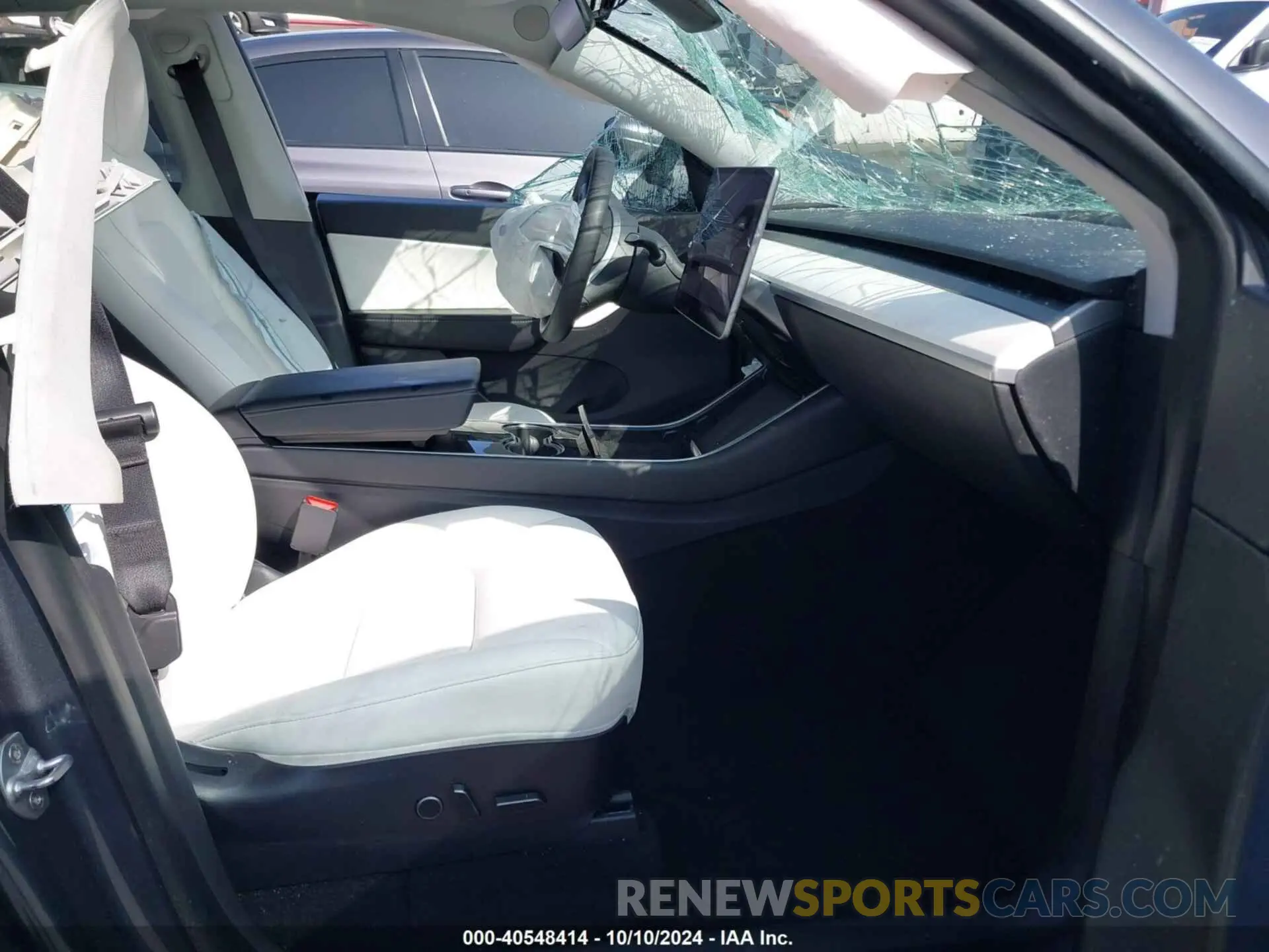 5 fotografías del automóvil dañado 5YJYGDEE3MF098040 TESLA MODEL Y 2021