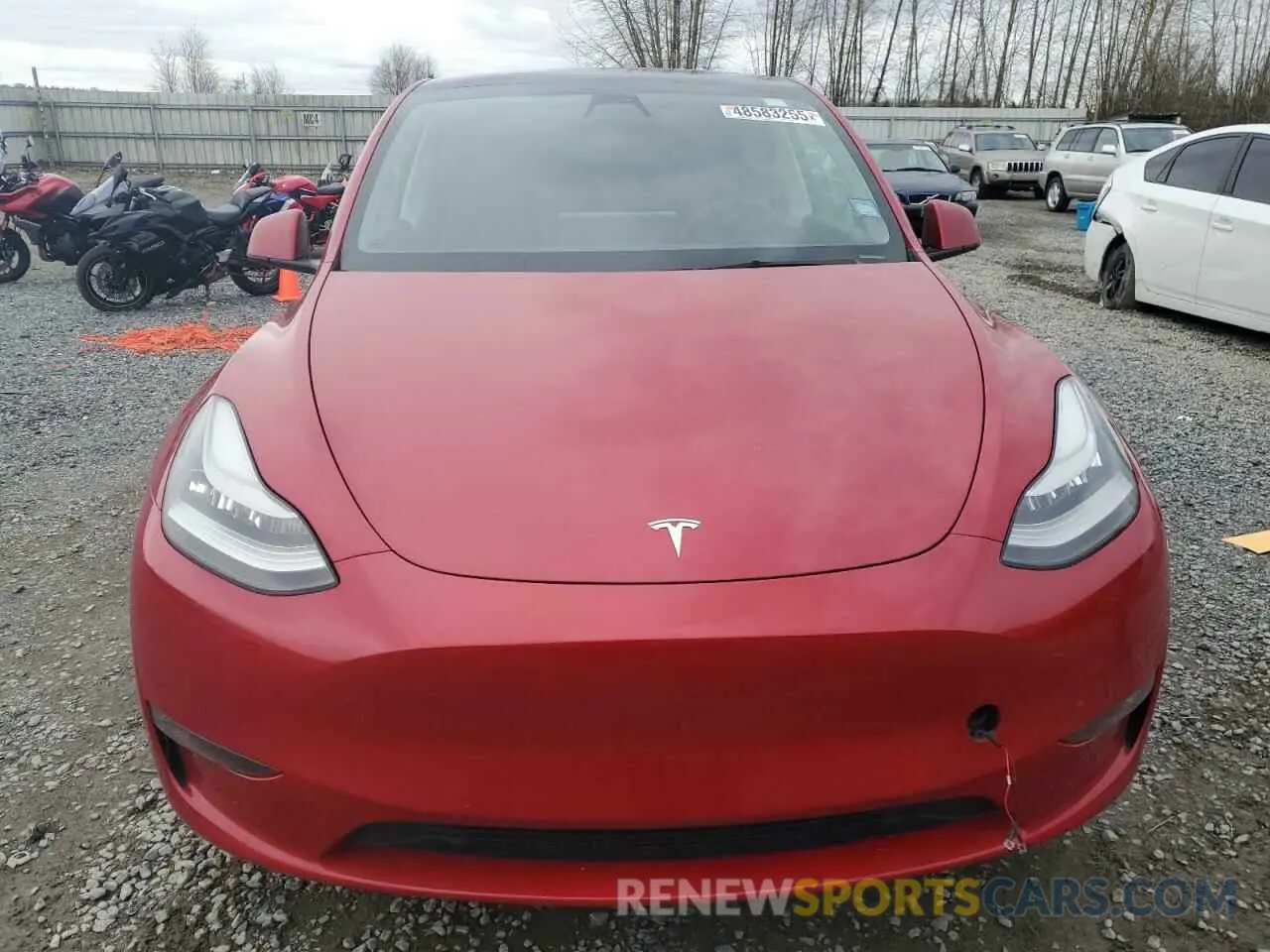 5 fotografías del automóvil dañado 5YJYGDEE3MF118674 TESLA MODEL Y 2021