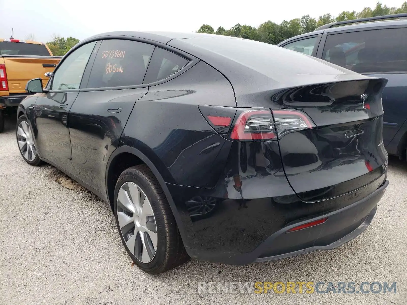 3 fotografías del automóvil dañado 5YJYGDEE3MF190832 TESLA MODEL Y 2021