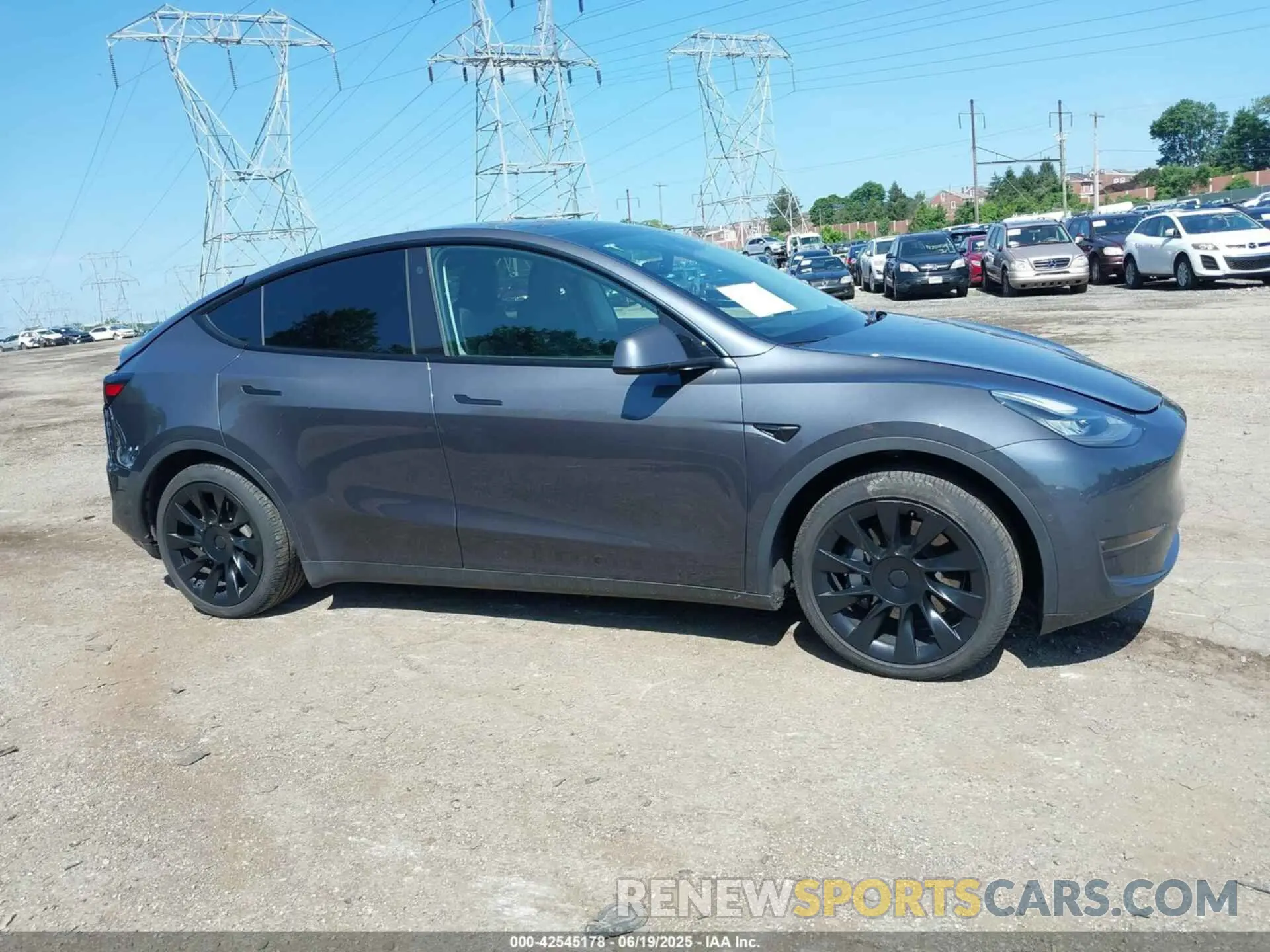 14 fotografías del automóvil dañado 5YJYGDEE3MF192001 TESLA MODEL Y 2021