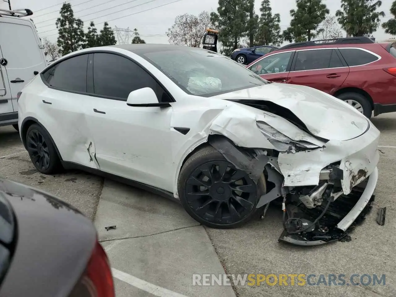 4 fotografías del automóvil dañado 5YJYGDEE3MF214823 TESLA MODEL Y 2021