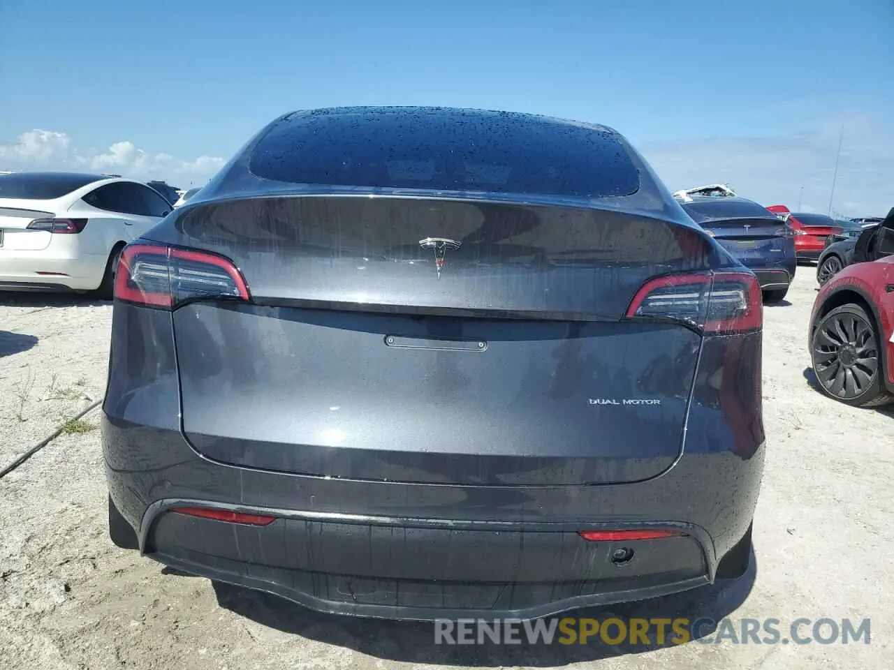 6 fotografías del automóvil dañado 5YJYGDEE3MF278330 TESLA MODEL Y 2021