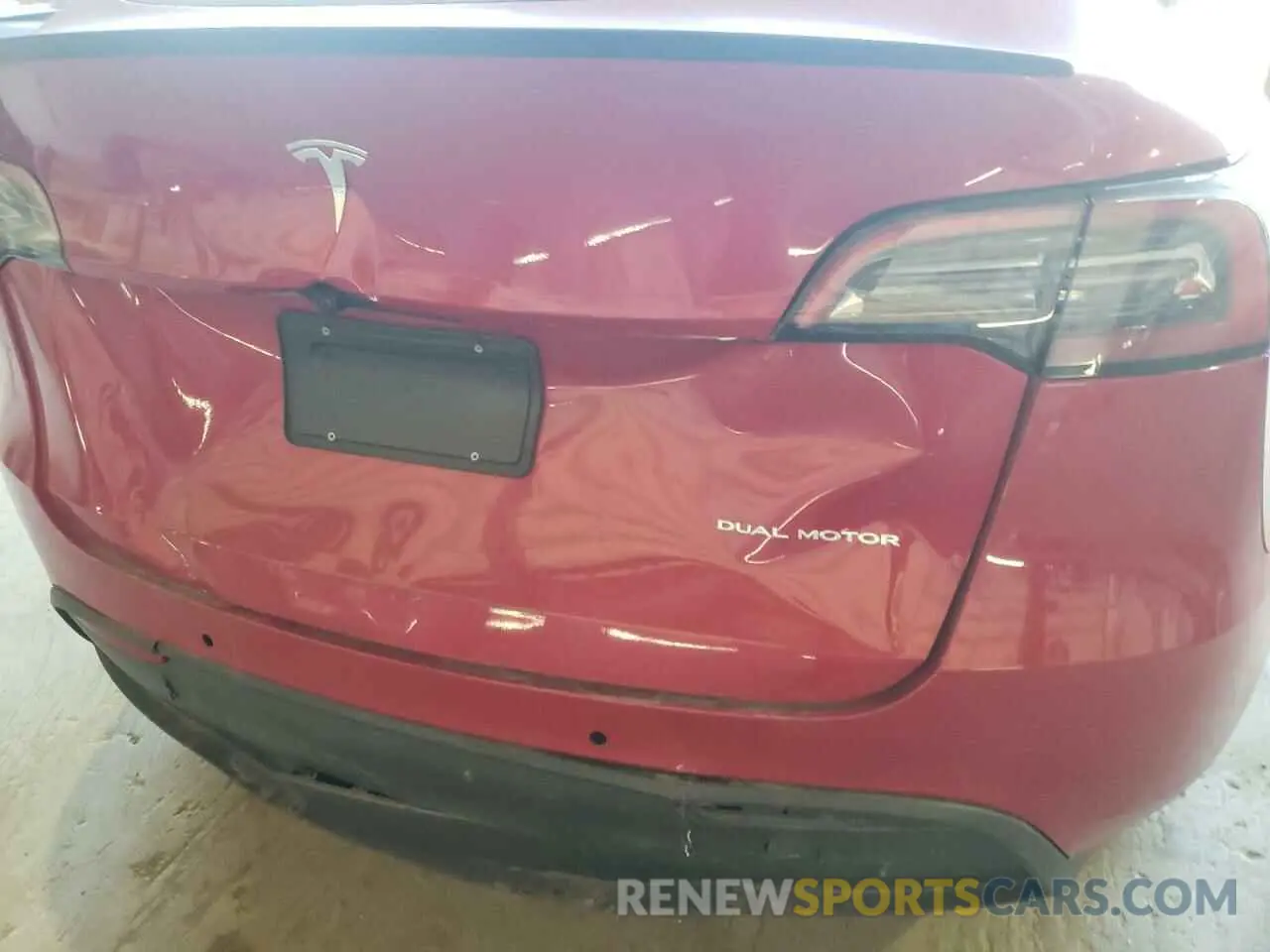 9 fotografías del automóvil dañado 5YJYGDEE3MF297847 TESLA MODEL Y 2021
