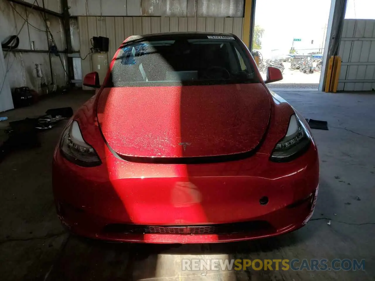 5 fotografías del automóvil dañado 5YJYGDEE4MF075690 TESLA MODEL Y 2021