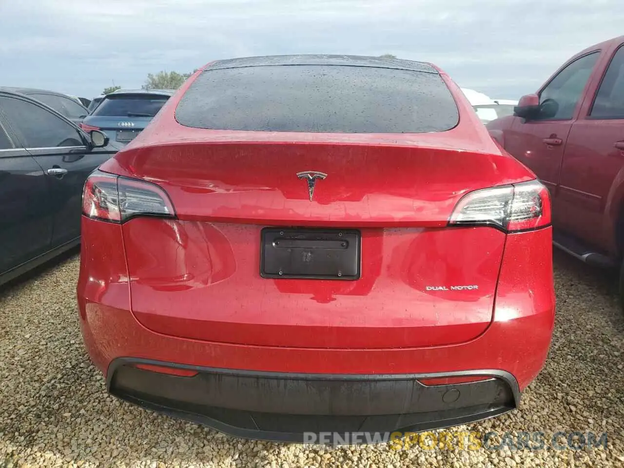 6 fotografías del automóvil dañado 5YJYGDEE4MF111524 TESLA MODEL Y 2021