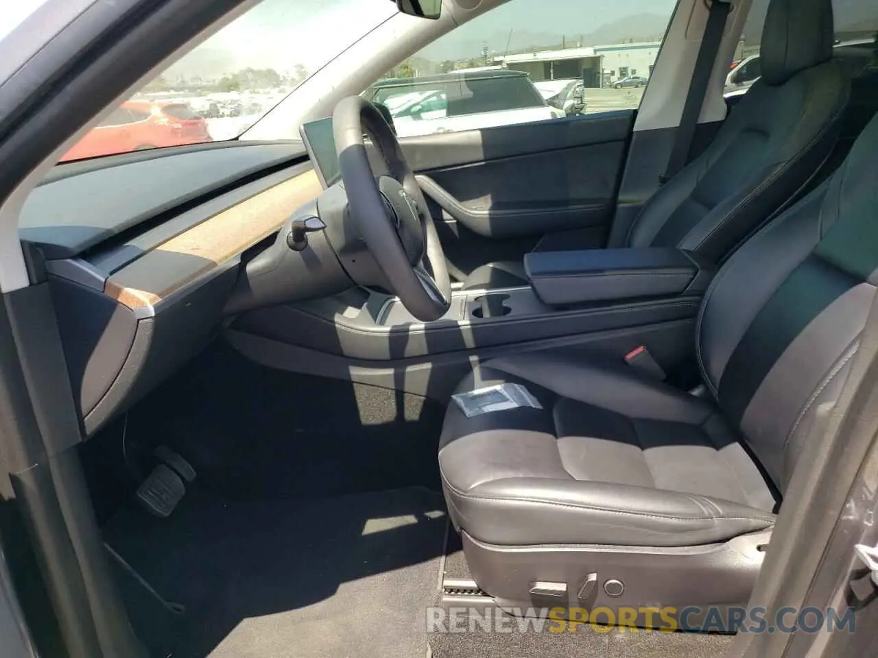 7 fotografías del automóvil dañado 5YJYGDEE4MF131109 TESLA MODEL Y 2021