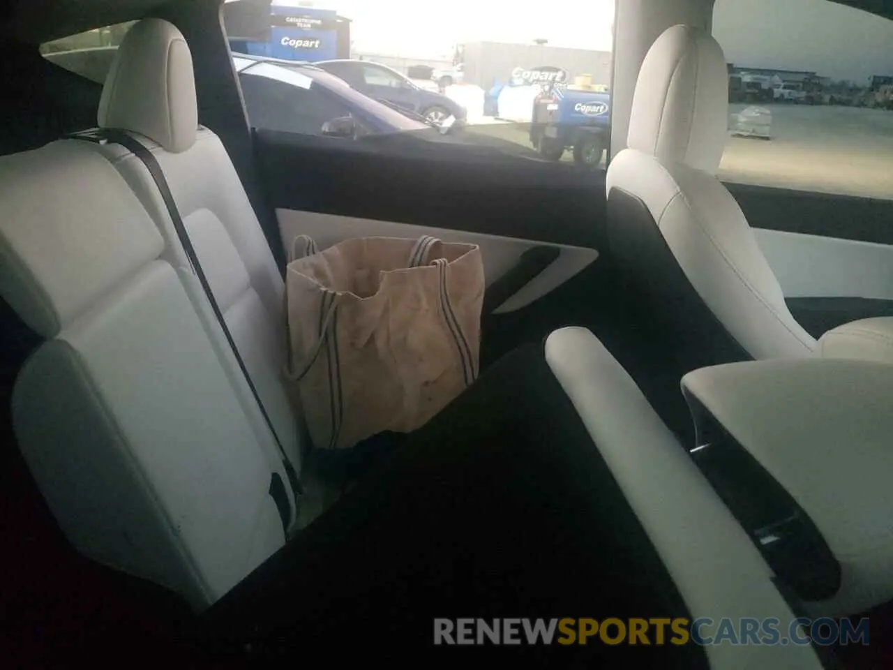 6 fotografías del automóvil dañado 5YJYGDEE4MF187065 TESLA MODEL Y 2021