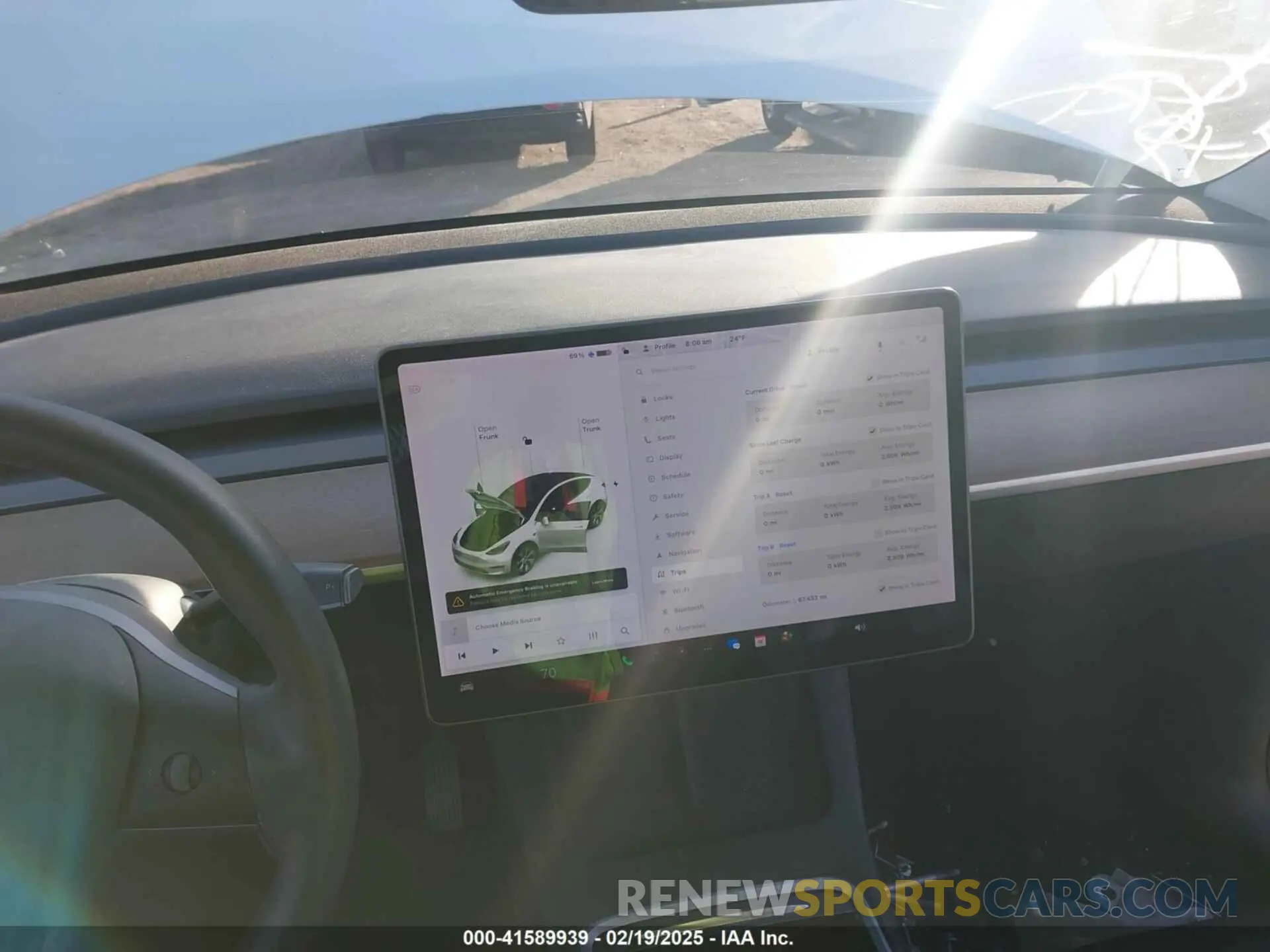 18 fotografías del automóvil dañado 5YJYGDEE4MF200185 TESLA MODEL Y 2021