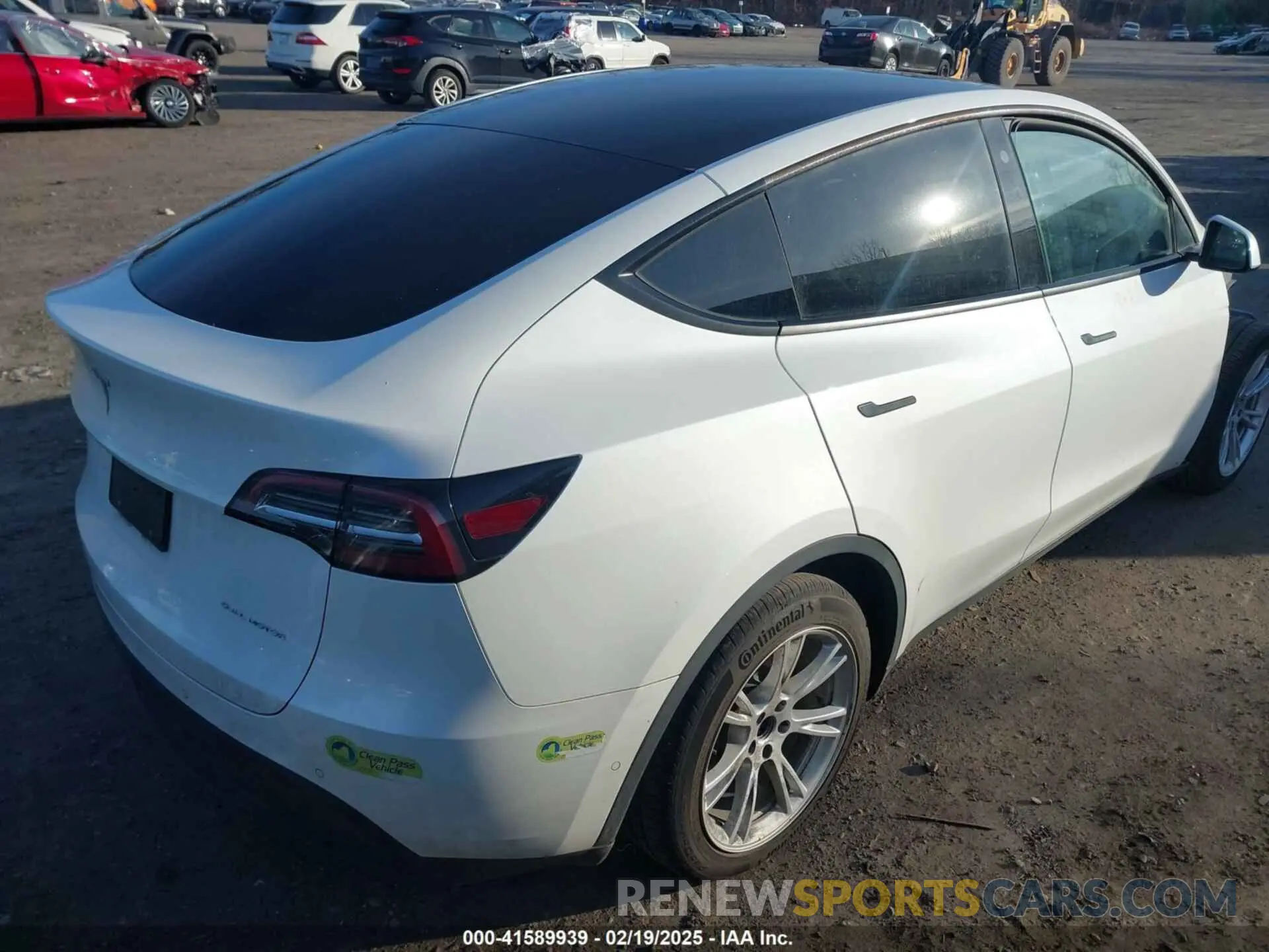 4 fotografías del automóvil dañado 5YJYGDEE4MF200185 TESLA MODEL Y 2021