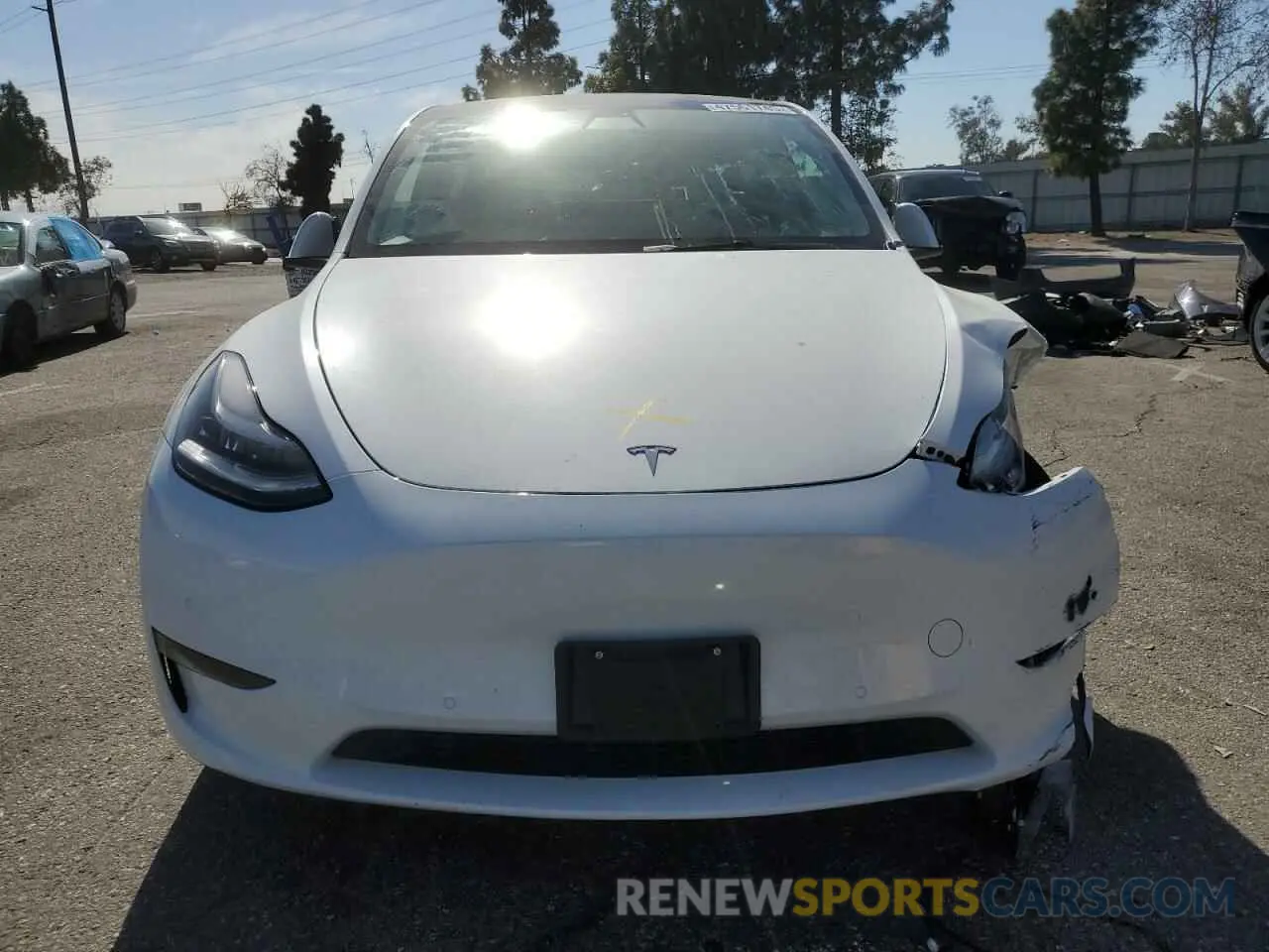 5 fotografías del automóvil dañado 5YJYGDEE4MF284783 TESLA MODEL Y 2021