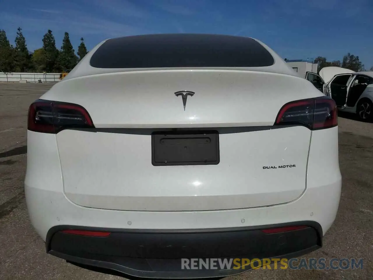 6 fotografías del automóvil dañado 5YJYGDEE4MF284783 TESLA MODEL Y 2021