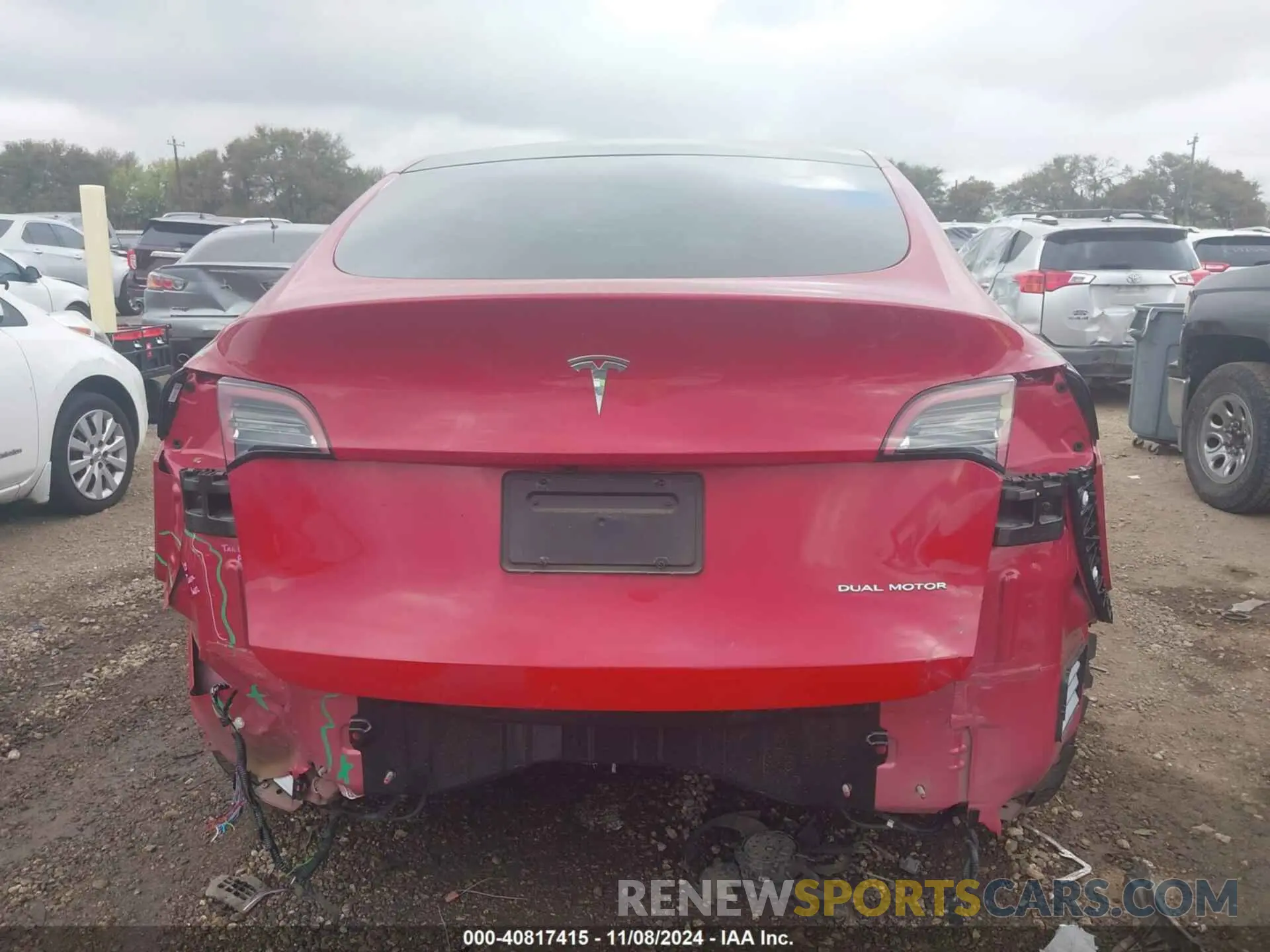 17 fotografías del automóvil dañado 5YJYGDEE5MF083684 TESLA MODEL Y 2021