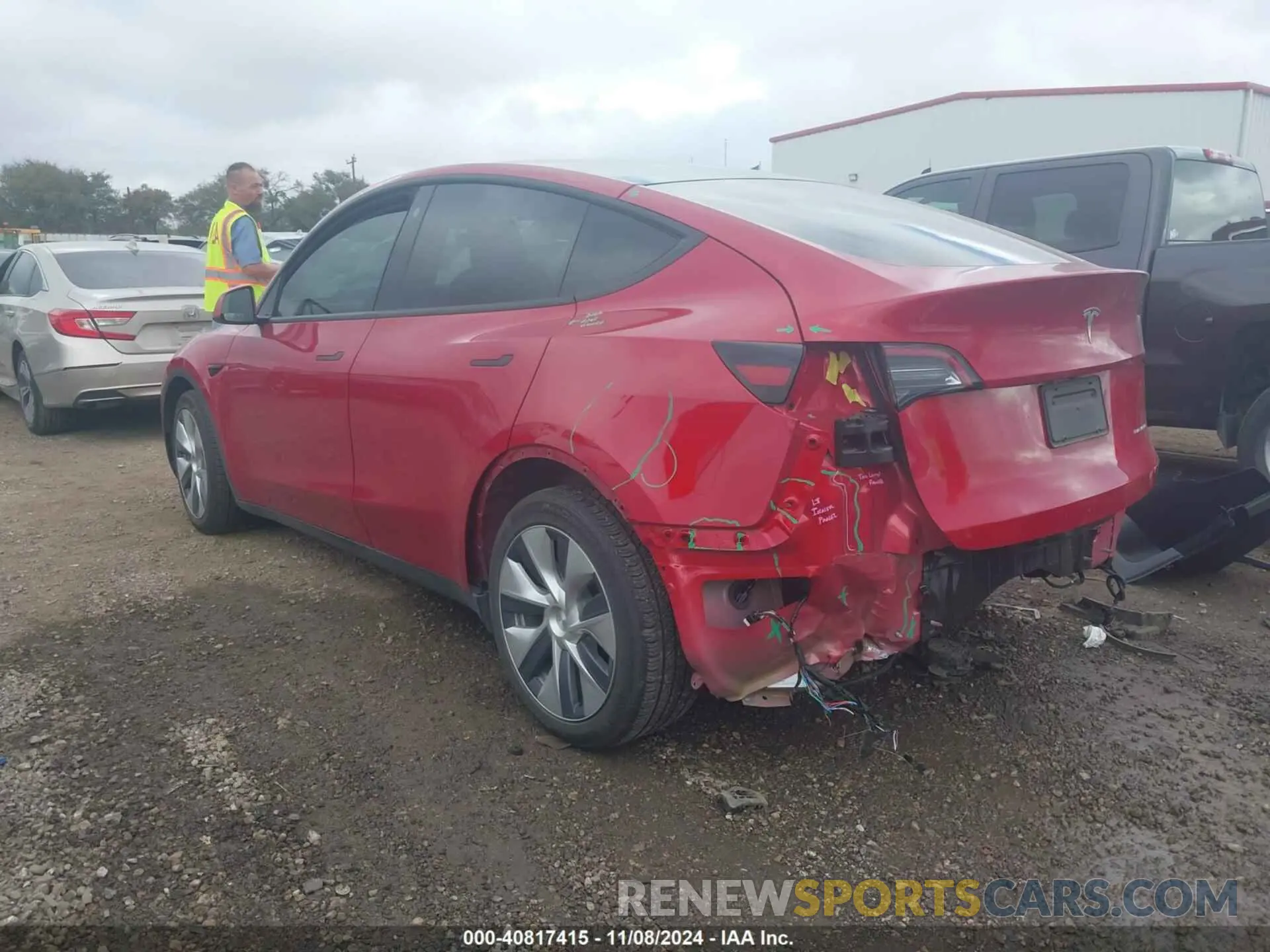 3 fotografías del automóvil dañado 5YJYGDEE5MF083684 TESLA MODEL Y 2021