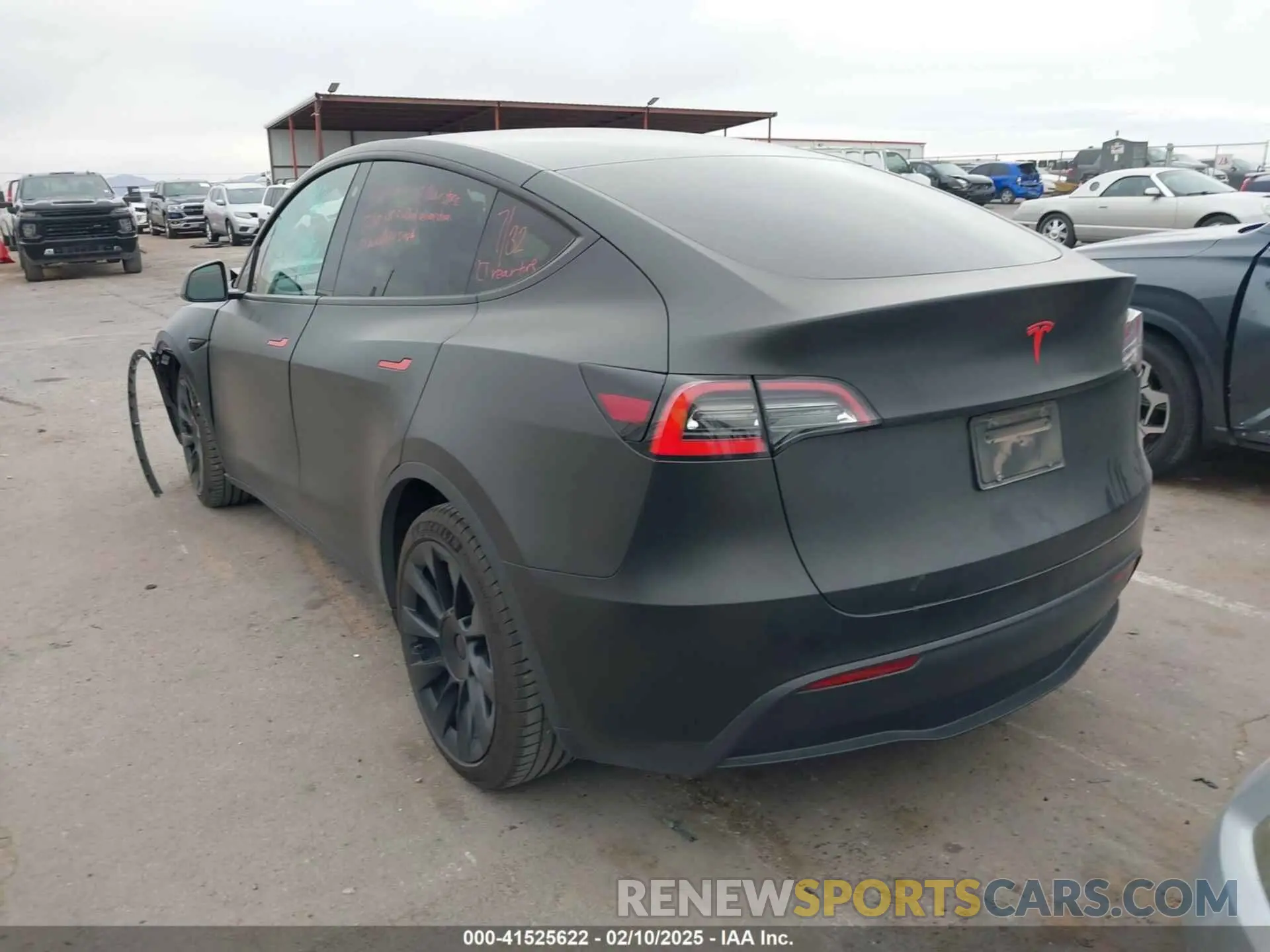3 fotografías del automóvil dañado 5YJYGDEE5MF111774 TESLA MODEL Y 2021