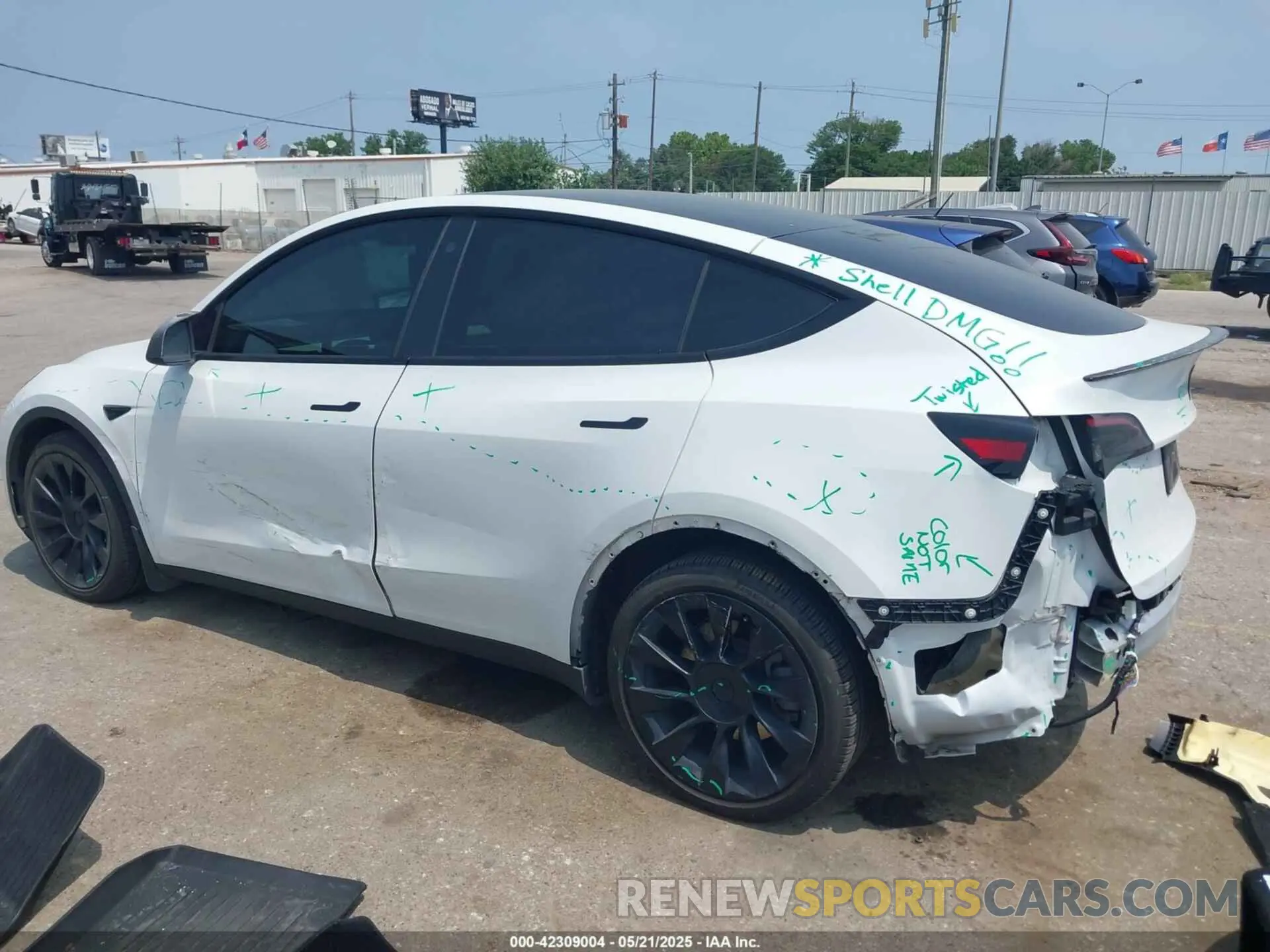 3 fotografías del automóvil dañado 5YJYGDEE5MF124010 TESLA MODEL Y 2021