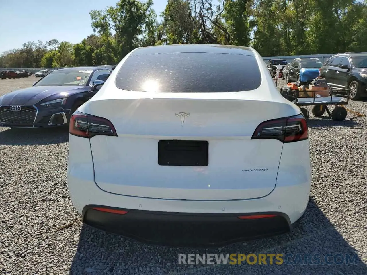 6 fotografías del automóvil dañado 5YJYGDEE5MF141440 TESLA MODEL Y 2021