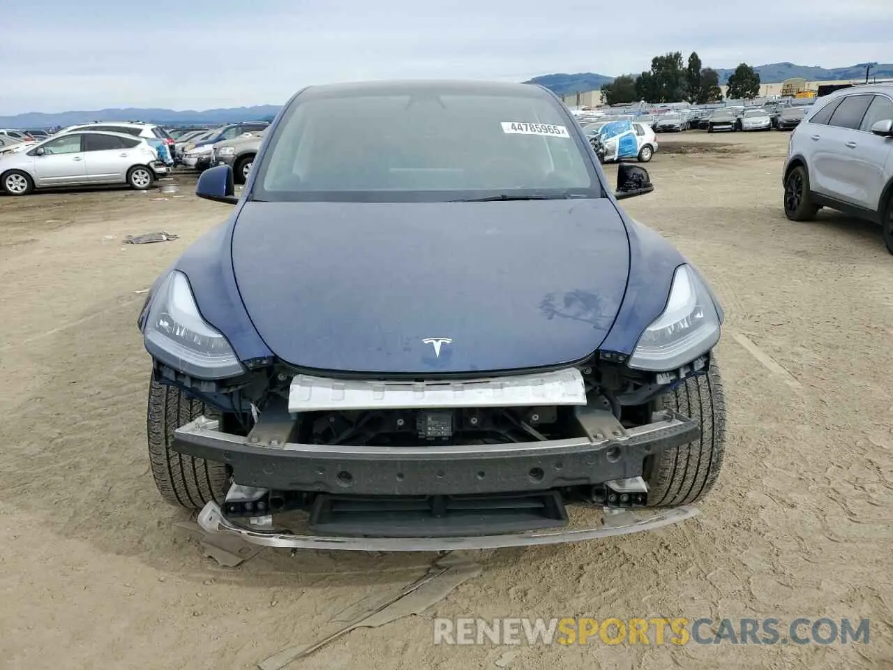 5 fotografías del automóvil dañado 5YJYGDEE5MF149487 TESLA MODEL Y 2021