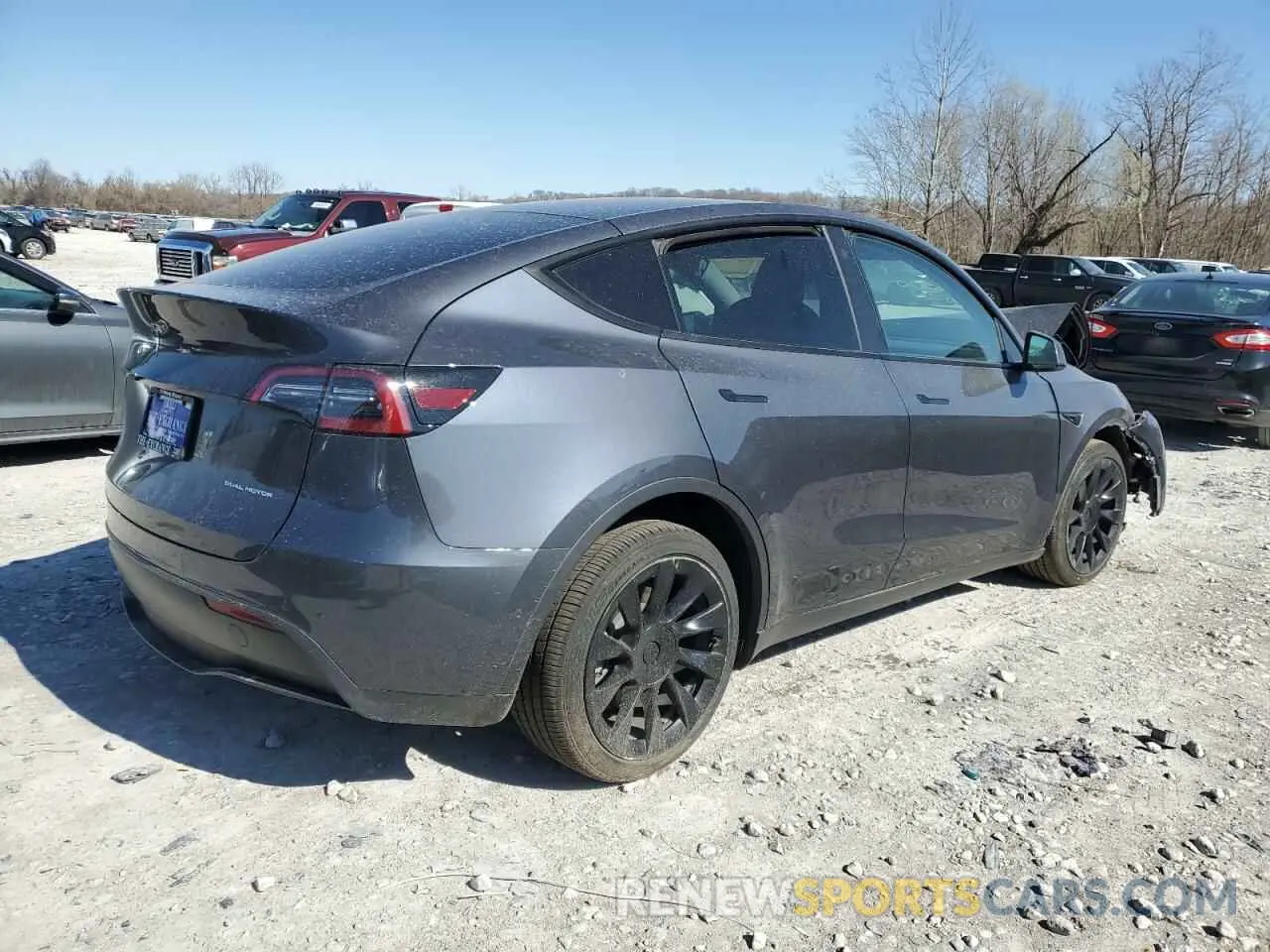 3 fotografías del automóvil dañado 5YJYGDEE5MF211051 TESLA MODEL Y 2021