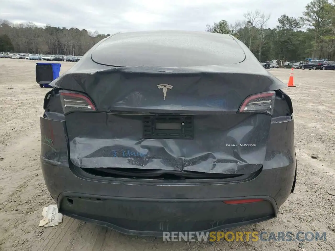 6 fotografías del automóvil dañado 5YJYGDEE5MF253106 TESLA MODEL Y 2021