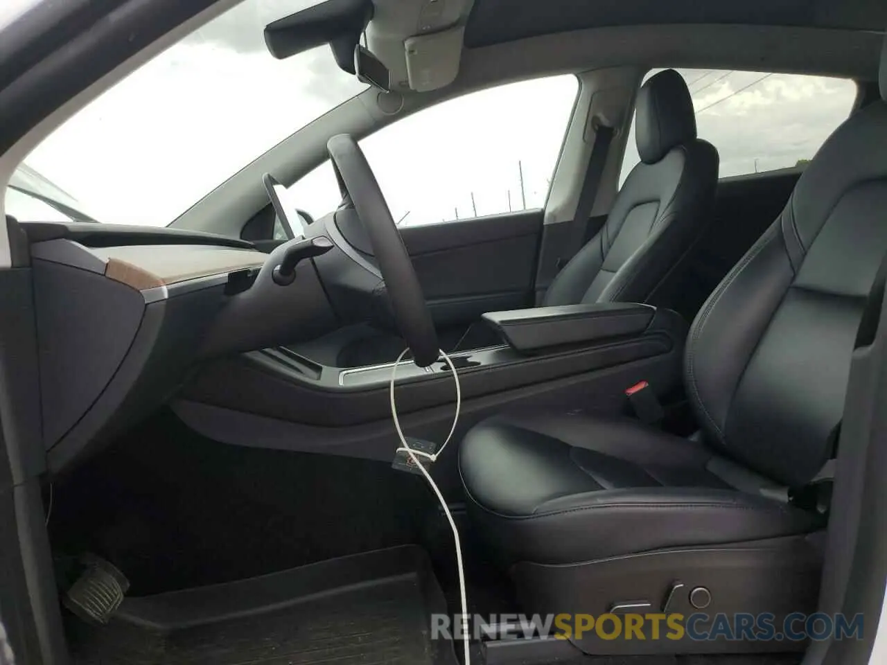 7 fotografías del automóvil dañado 5YJYGDEE5MF258600 TESLA MODEL Y 2021