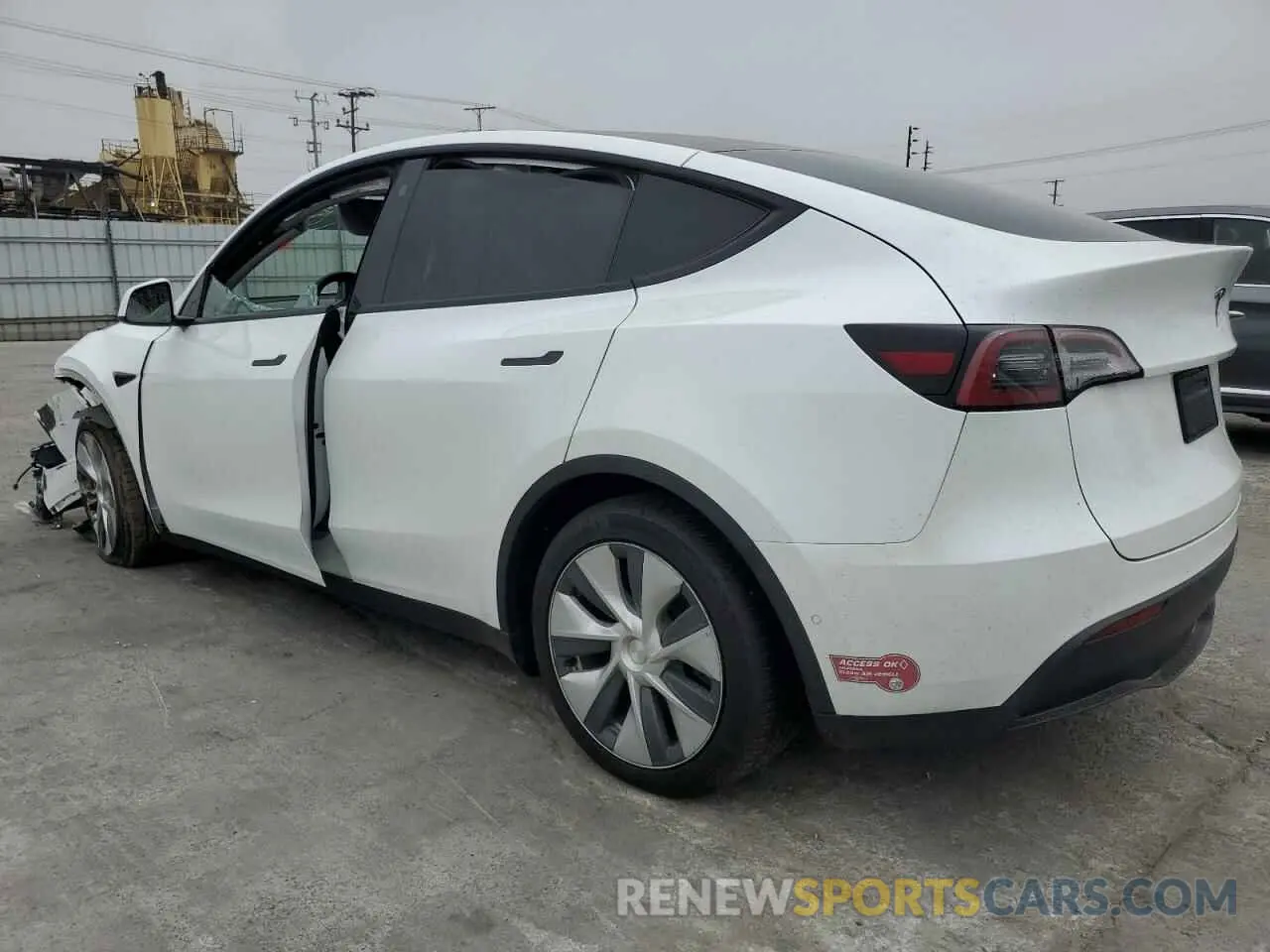 2 fotografías del automóvil dañado 5YJYGDEE5MF259729 TESLA MODEL Y 2021