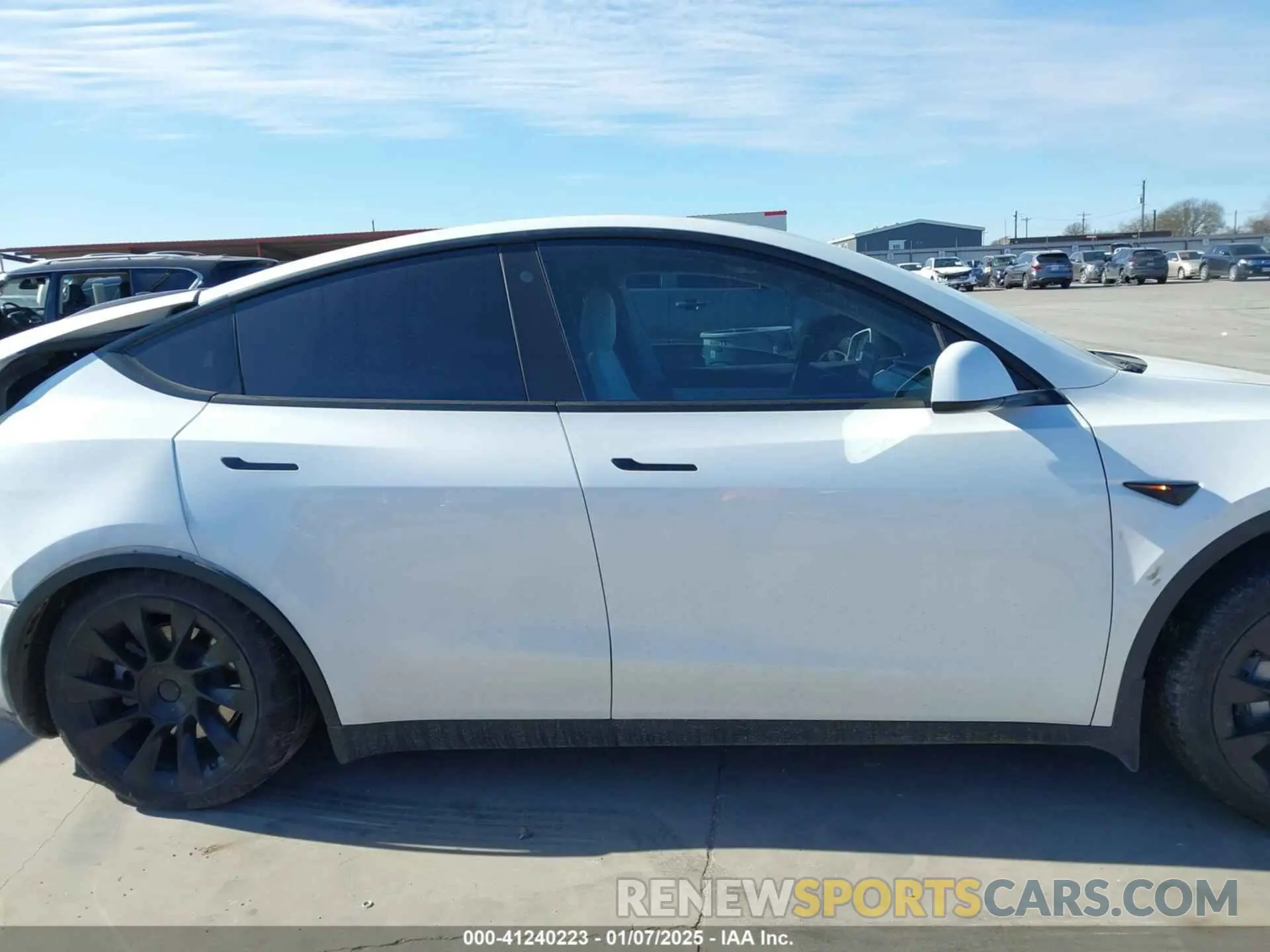 13 fotografías del automóvil dañado 5YJYGDEE5MF262968 TESLA MODEL Y 2021