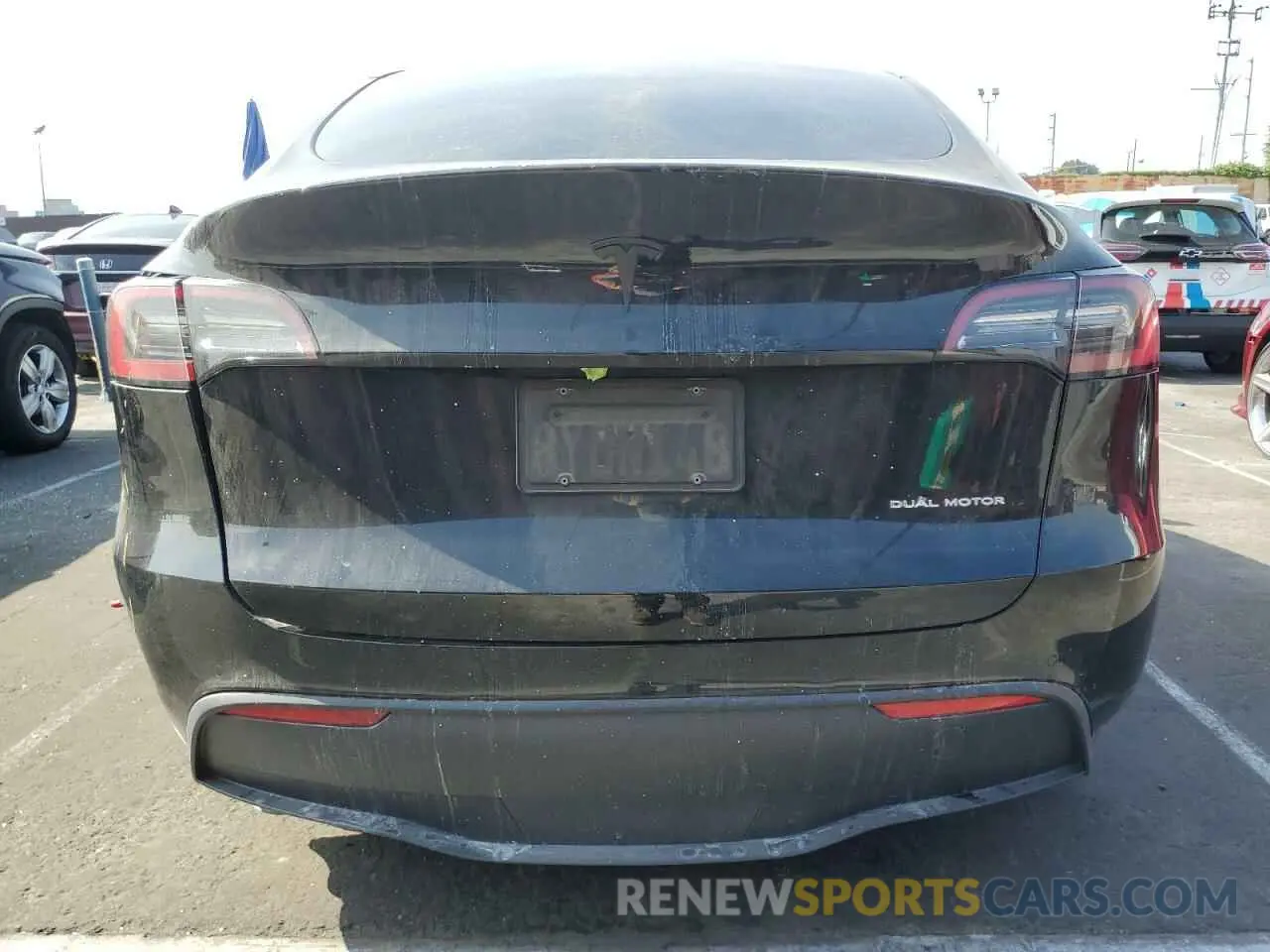 6 fotografías del automóvil dañado 5YJYGDEE5MF282363 TESLA MODEL Y 2021