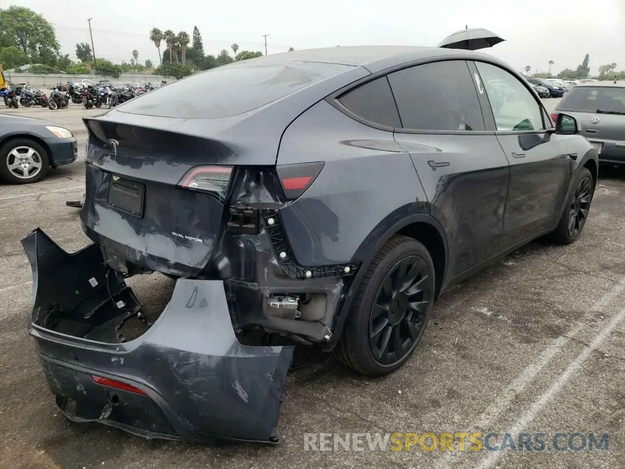 4 fotografías del automóvil dañado 5YJYGDEE5MF283741 TESLA MODEL Y 2021