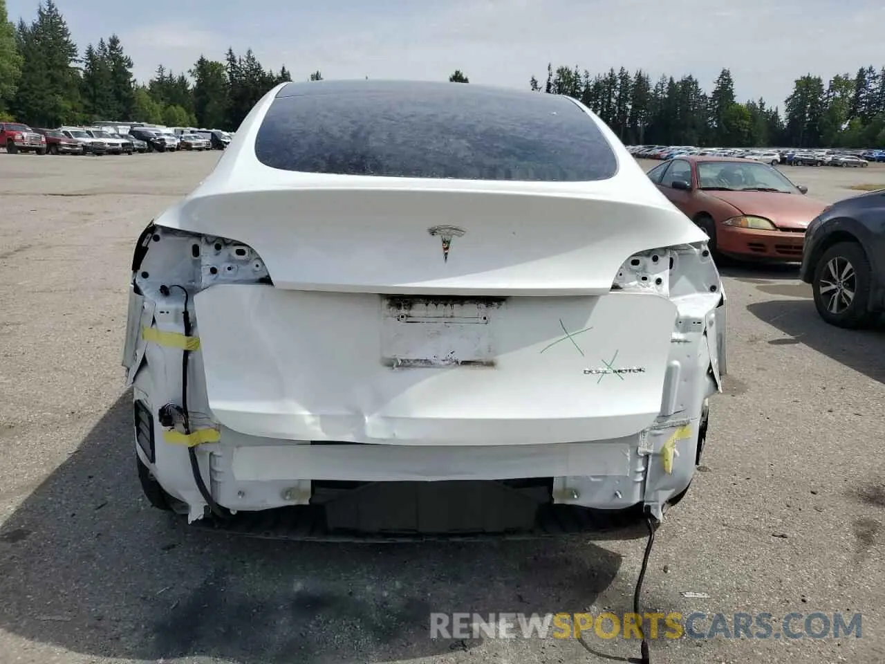 6 fotografías del automóvil dañado 5YJYGDEE5MF285098 TESLA MODEL Y 2021