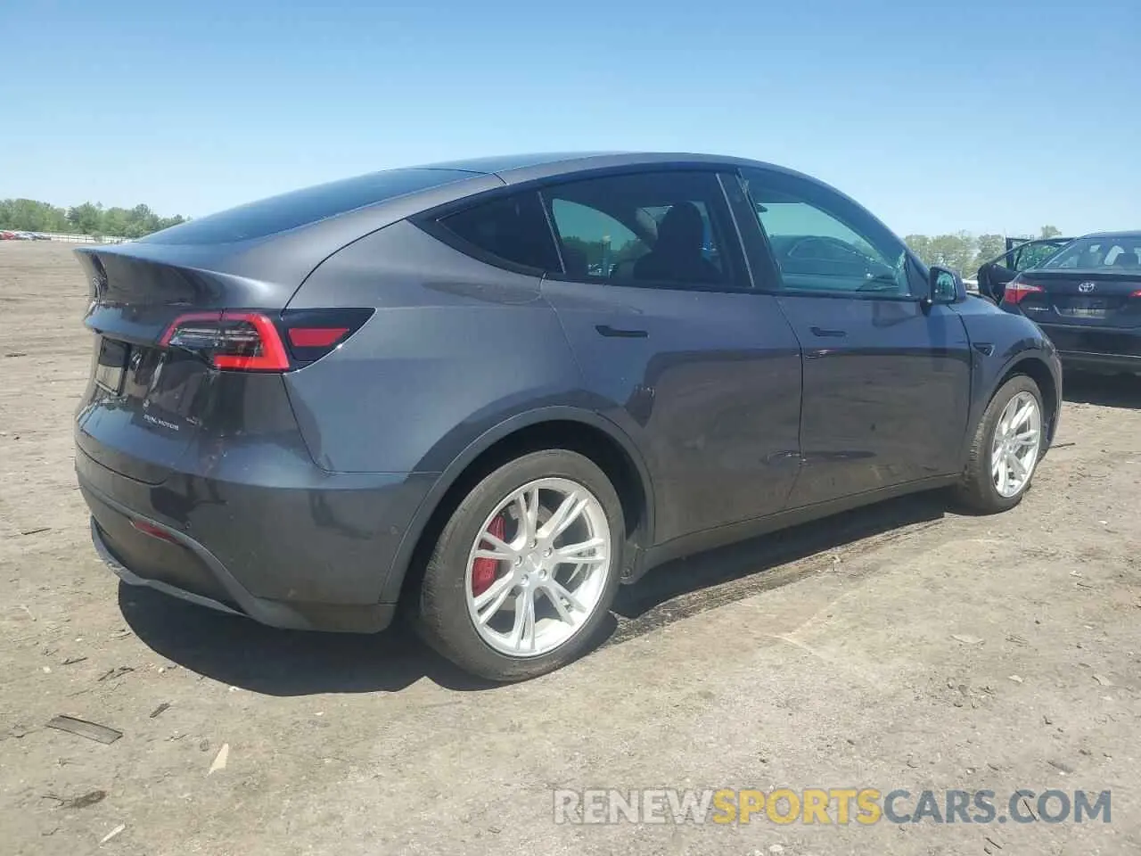 3 fotografías del automóvil dañado 5YJYGDEE6MF074492 TESLA MODEL Y 2021