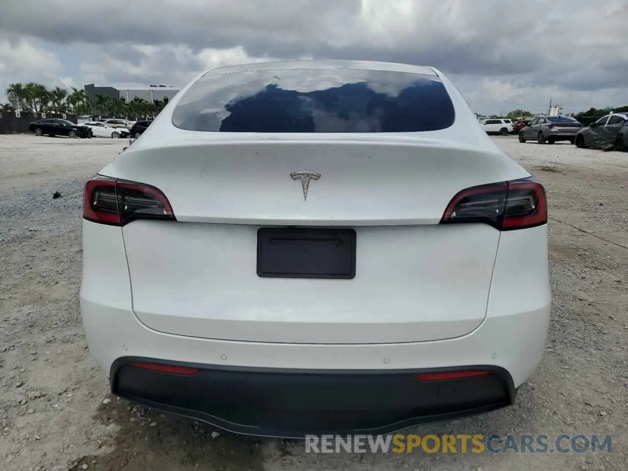 6 fotografías del automóvil dañado 5YJYGDEE6MF085606 TESLA MODEL Y 2021