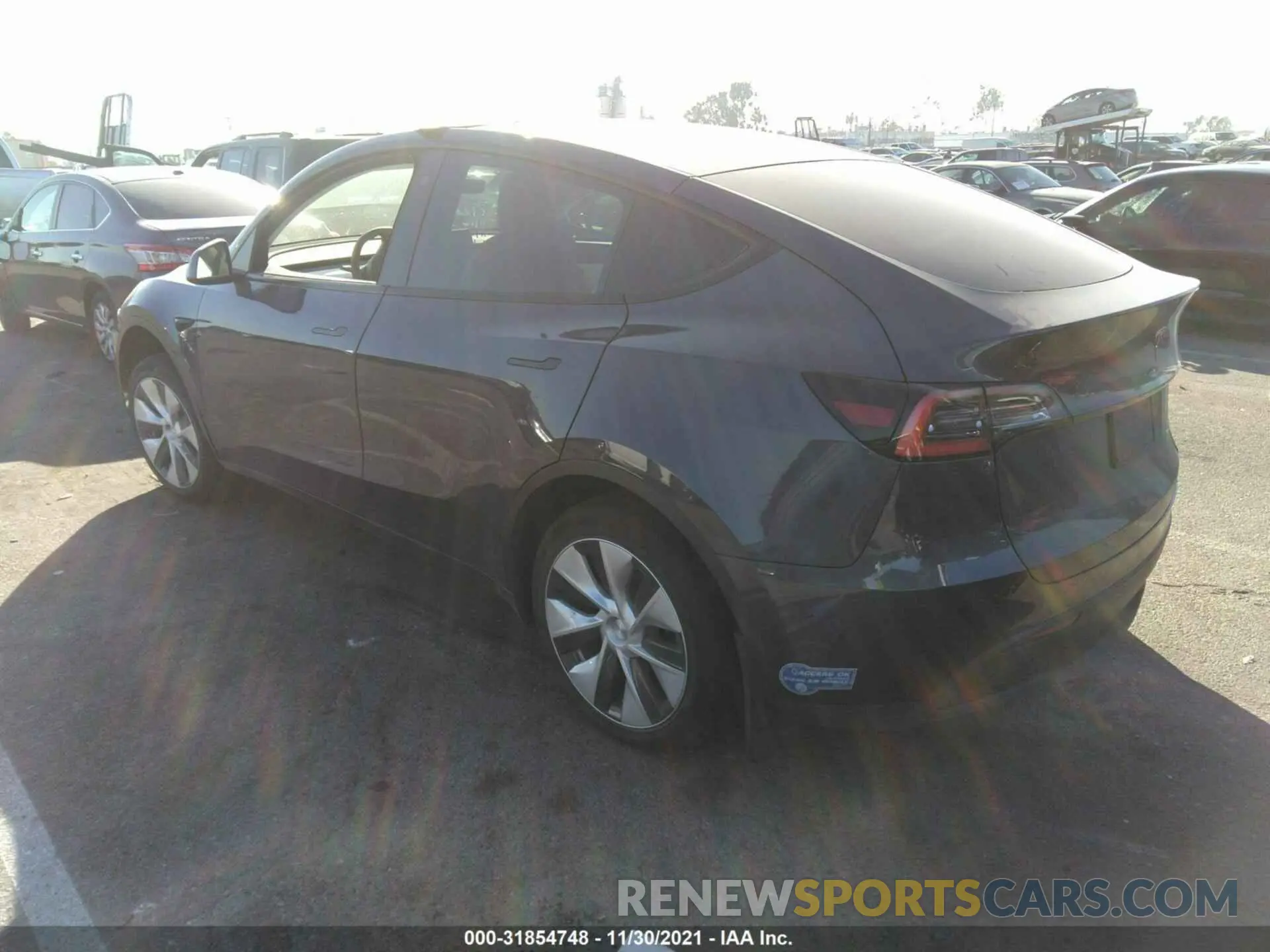 3 fotografías del automóvil dañado 5YJYGDEE6MF088697 TESLA MODEL Y 2021