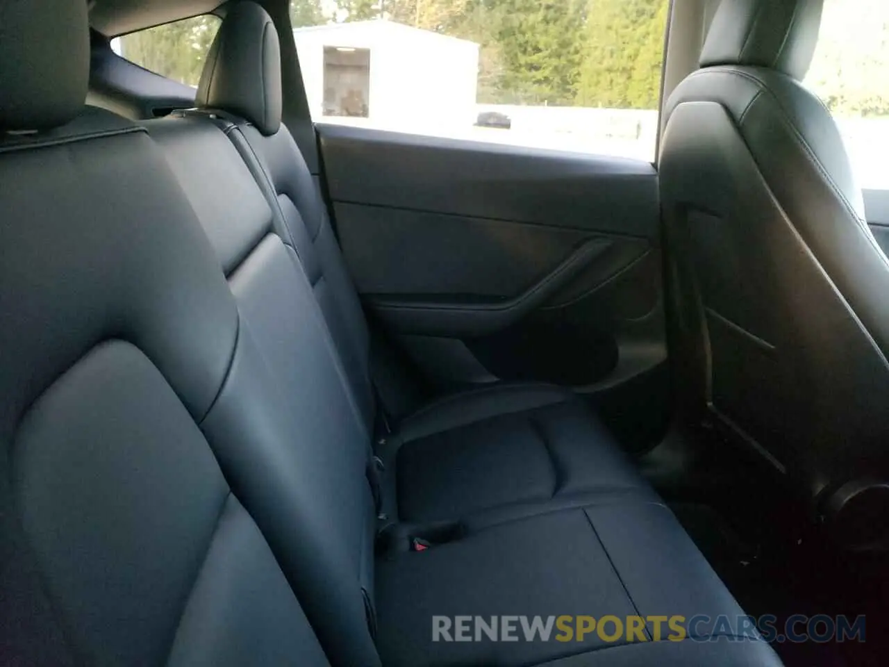 10 fotografías del automóvil dañado 5YJYGDEE6MF091566 TESLA MODEL Y 2021