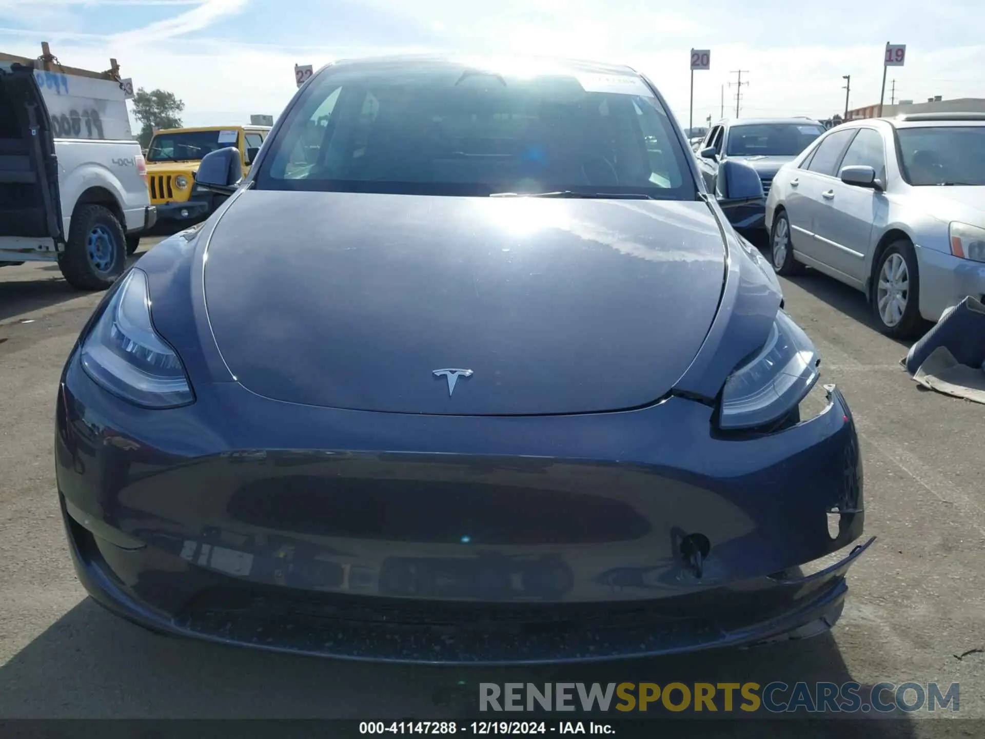 12 fotografías del automóvil dañado 5YJYGDEE6MF094936 TESLA MODEL Y 2021