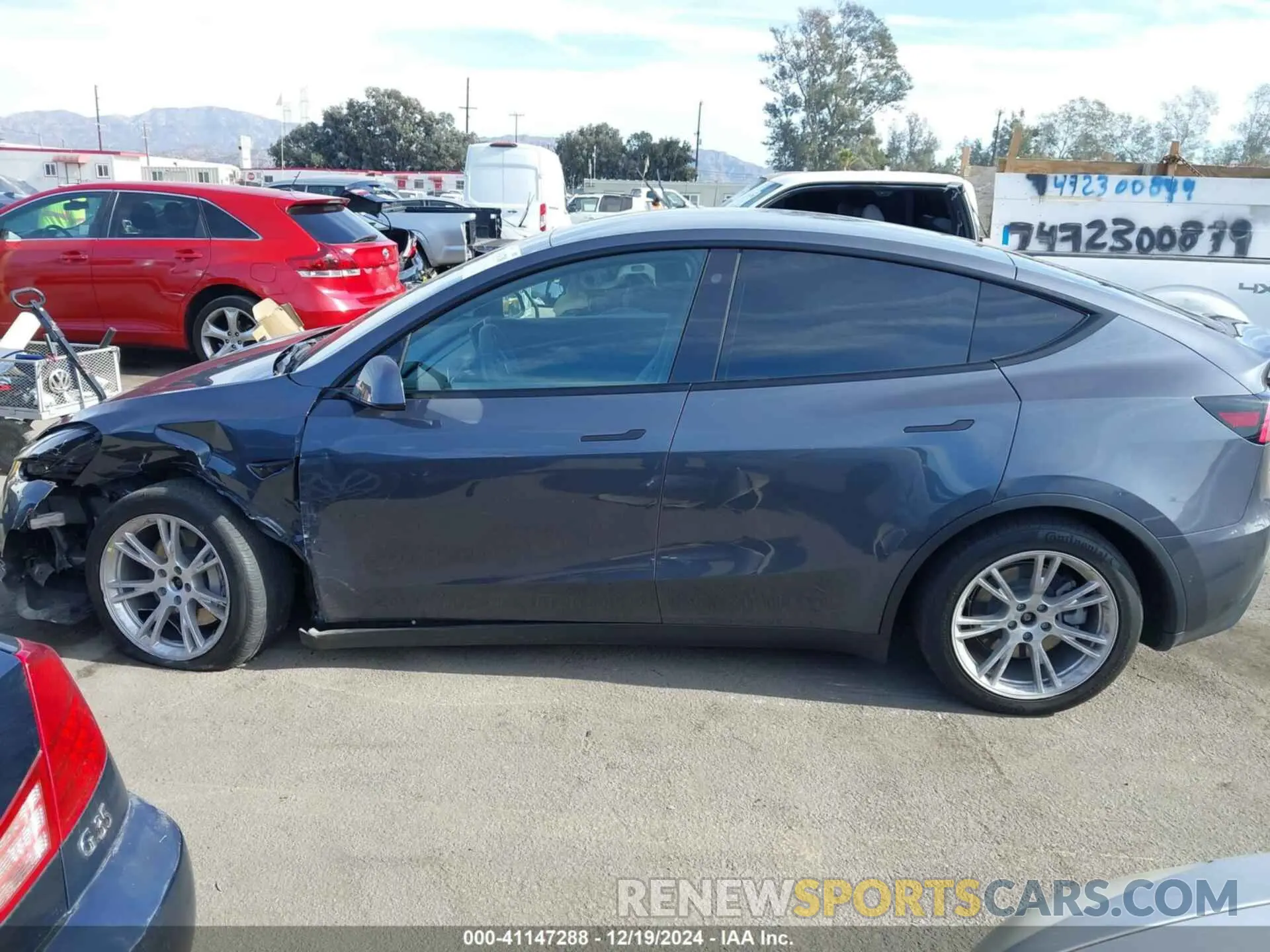 14 fotografías del automóvil dañado 5YJYGDEE6MF094936 TESLA MODEL Y 2021