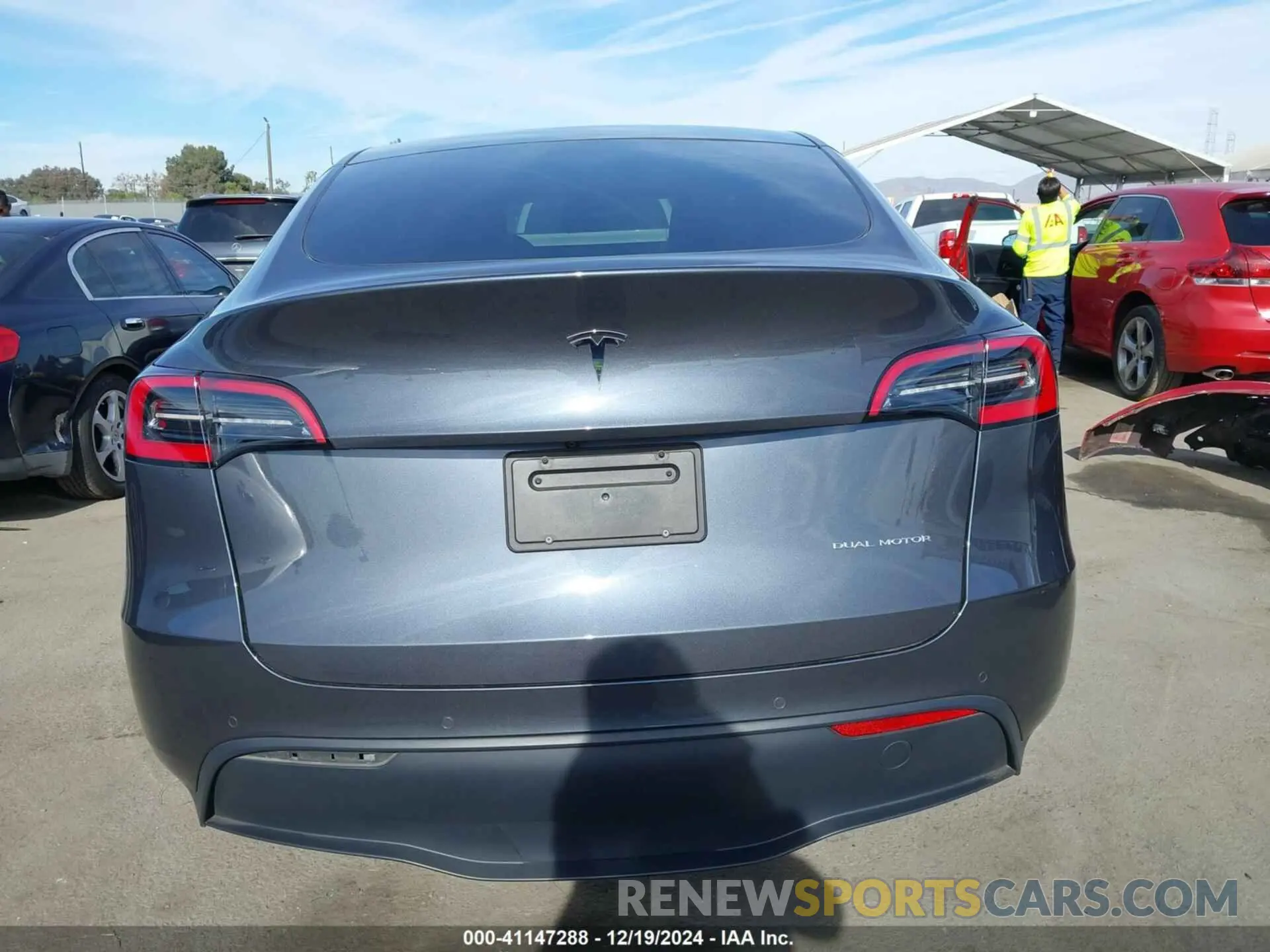 16 fotografías del automóvil dañado 5YJYGDEE6MF094936 TESLA MODEL Y 2021