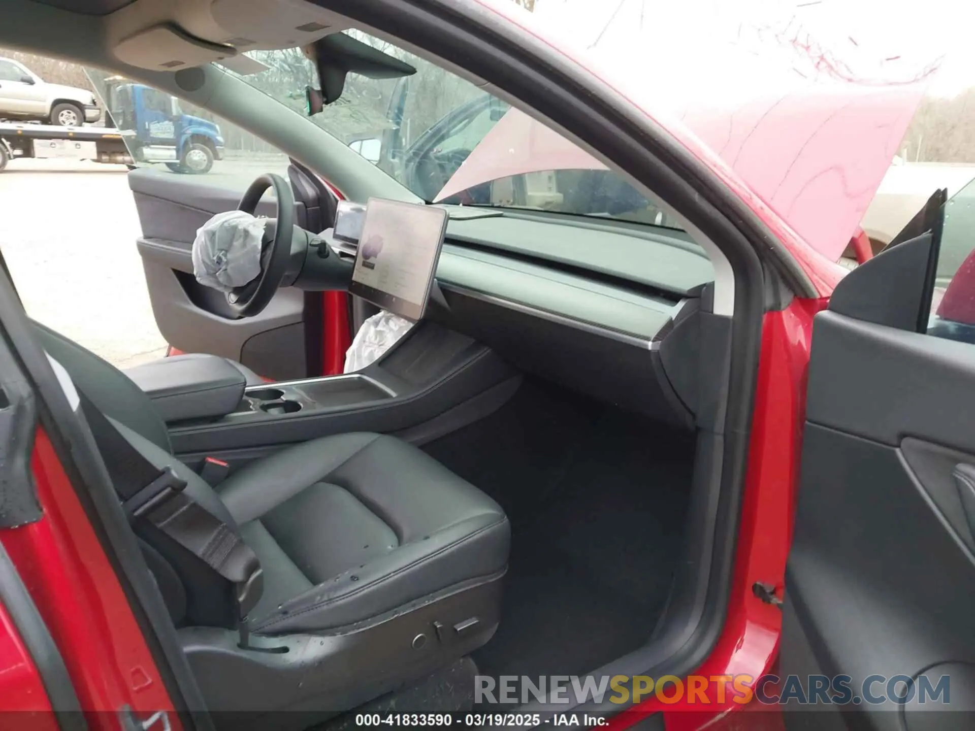 5 fotografías del automóvil dañado 5YJYGDEE6MF182238 TESLA MODEL Y 2021